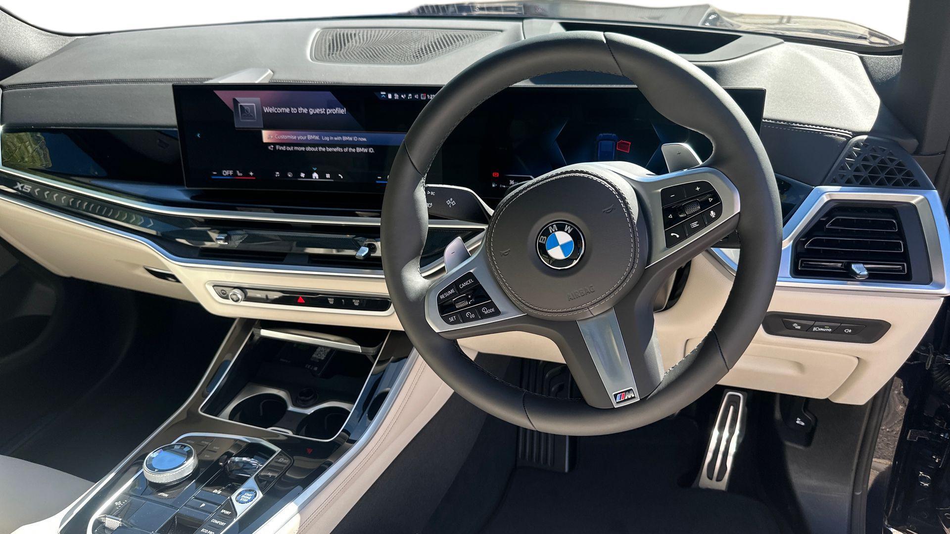 BMW X5 view 5