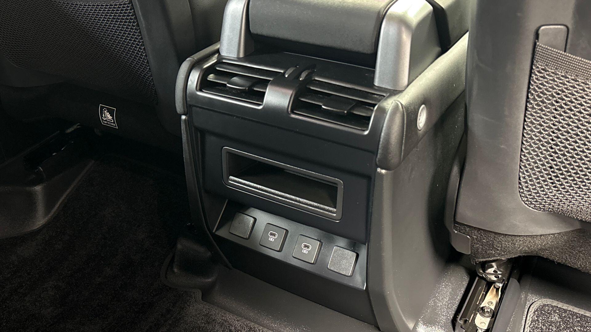 Land Rover Defender view 18