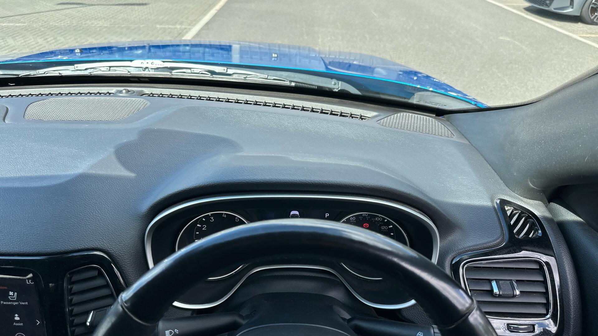 Jeep Compass view 58