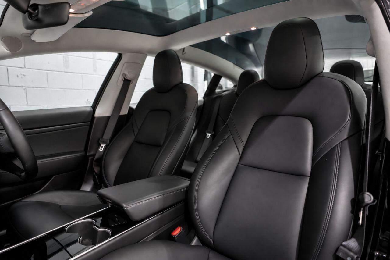 Tesla Model 3 view 16