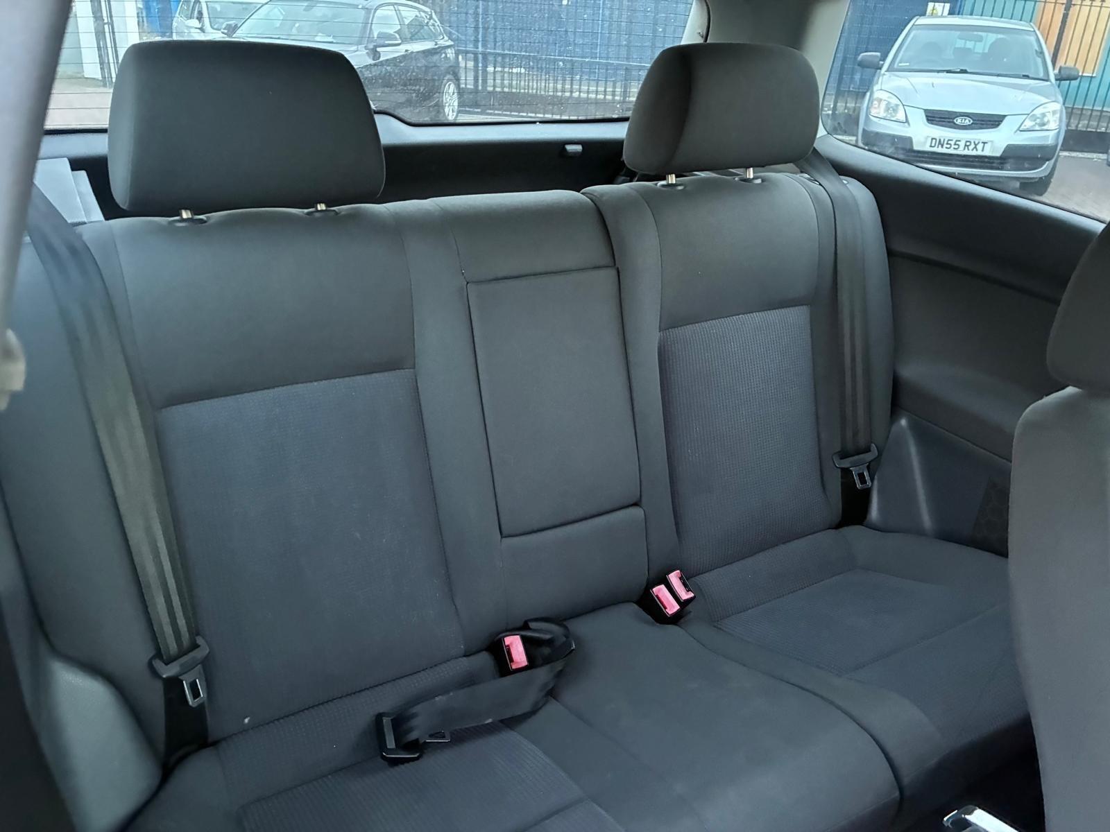 Volkswagen Polo view 14