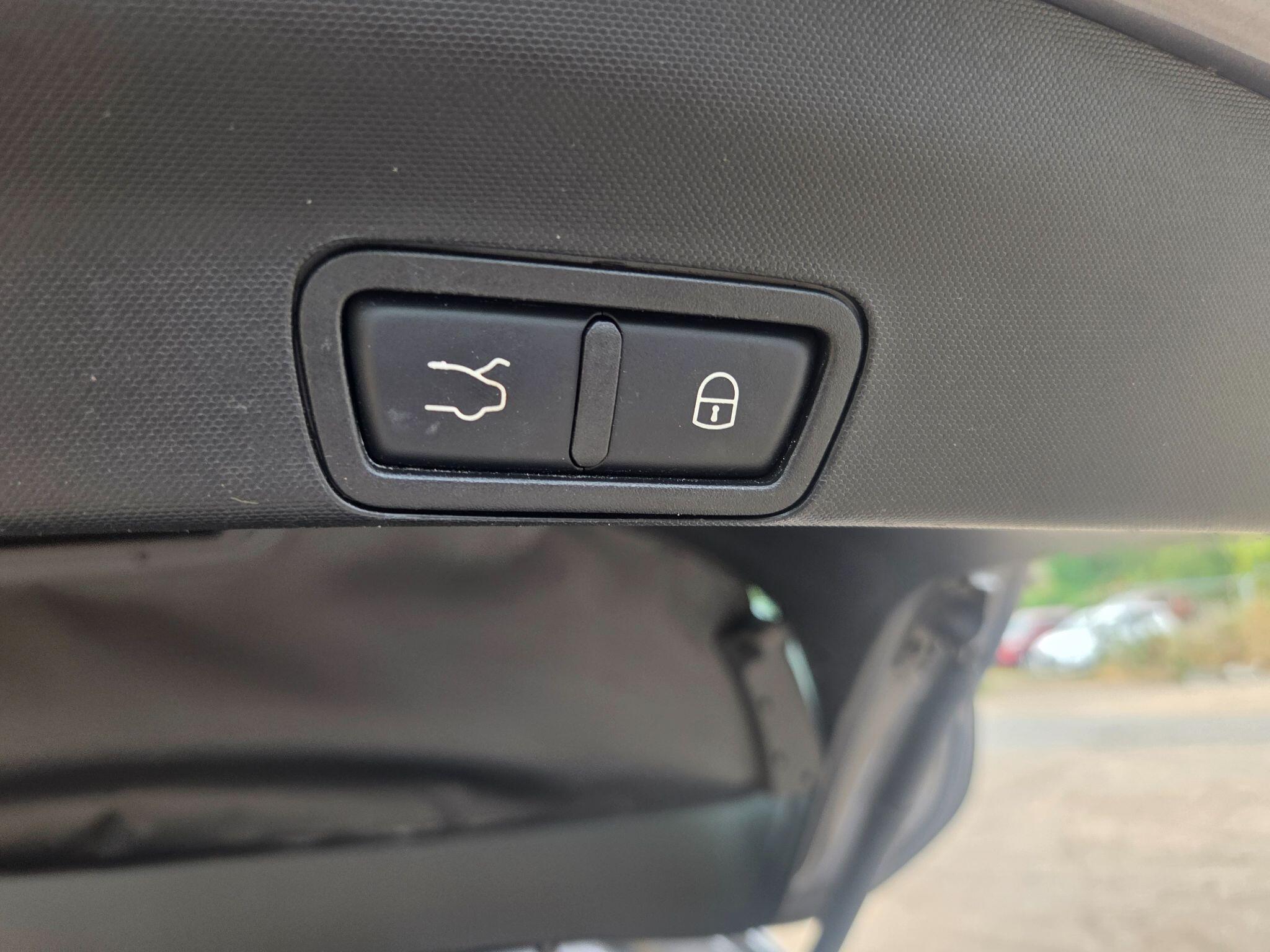 Alfa Romeo Stelvio view 26