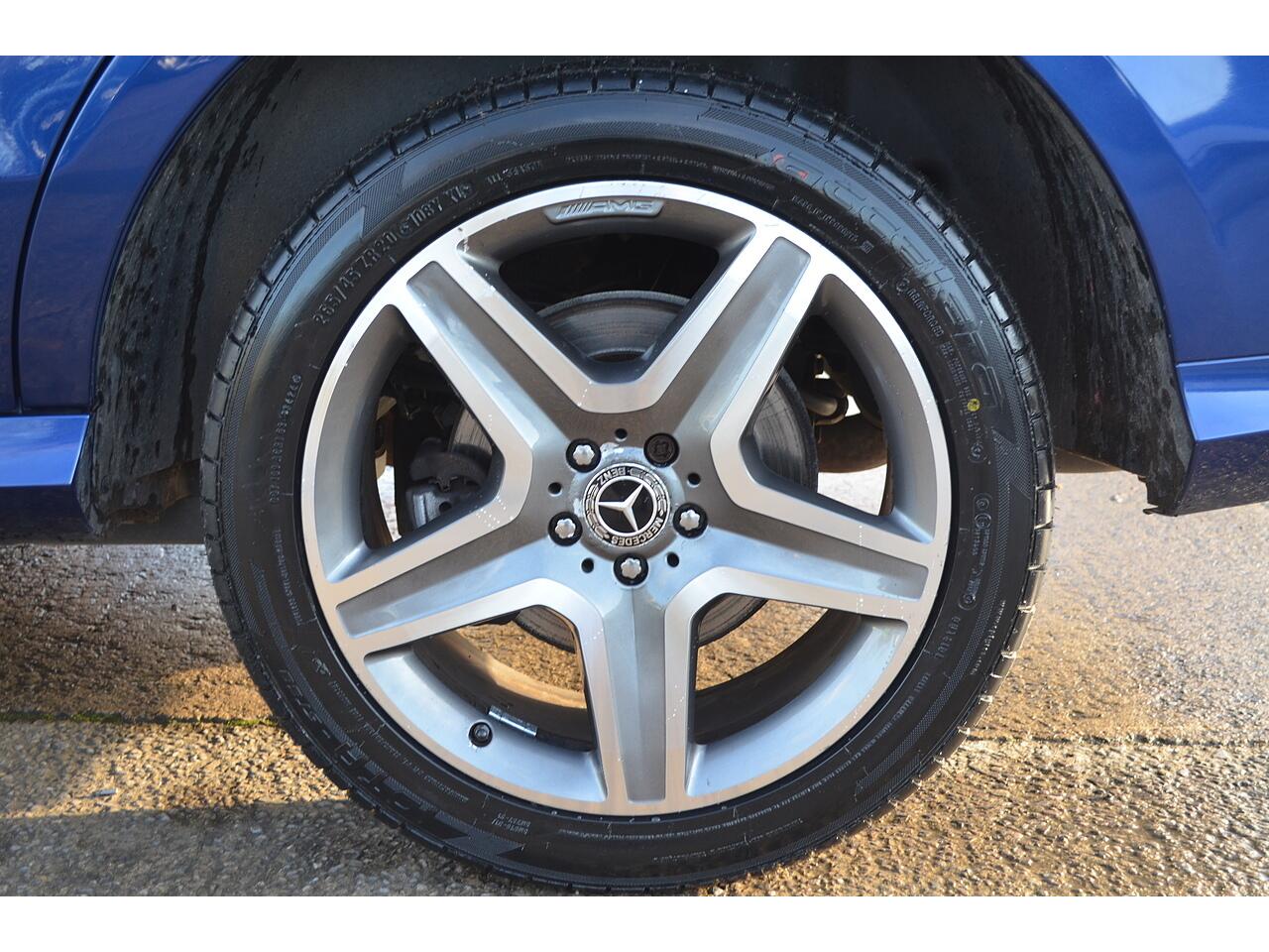 Mercedes-Benz Gle view 59