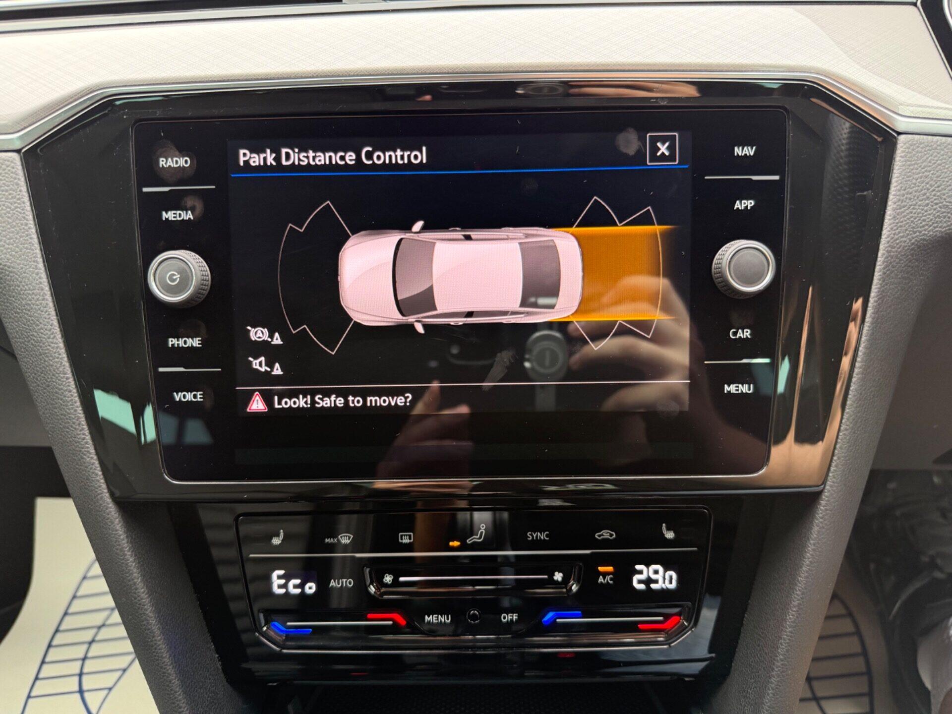 Volkswagen Passat view 57