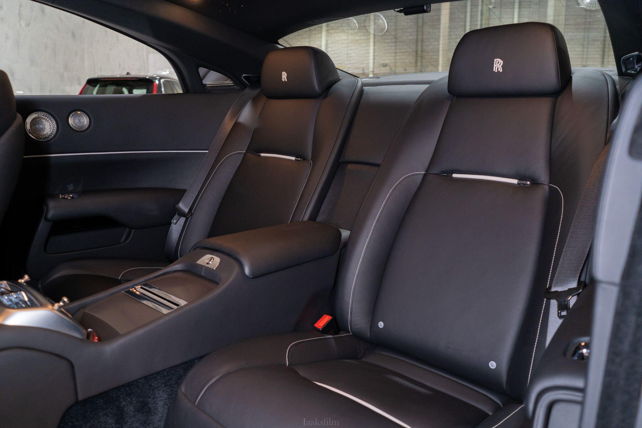 Rolls-Royce Wraith view 18