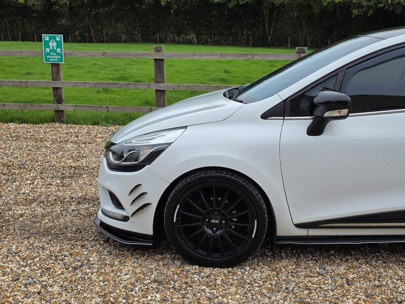 2018 Renault Clio 1.5 dCi Iconic Euro 6 (s/s) 5dr • 96,400 miles image 13