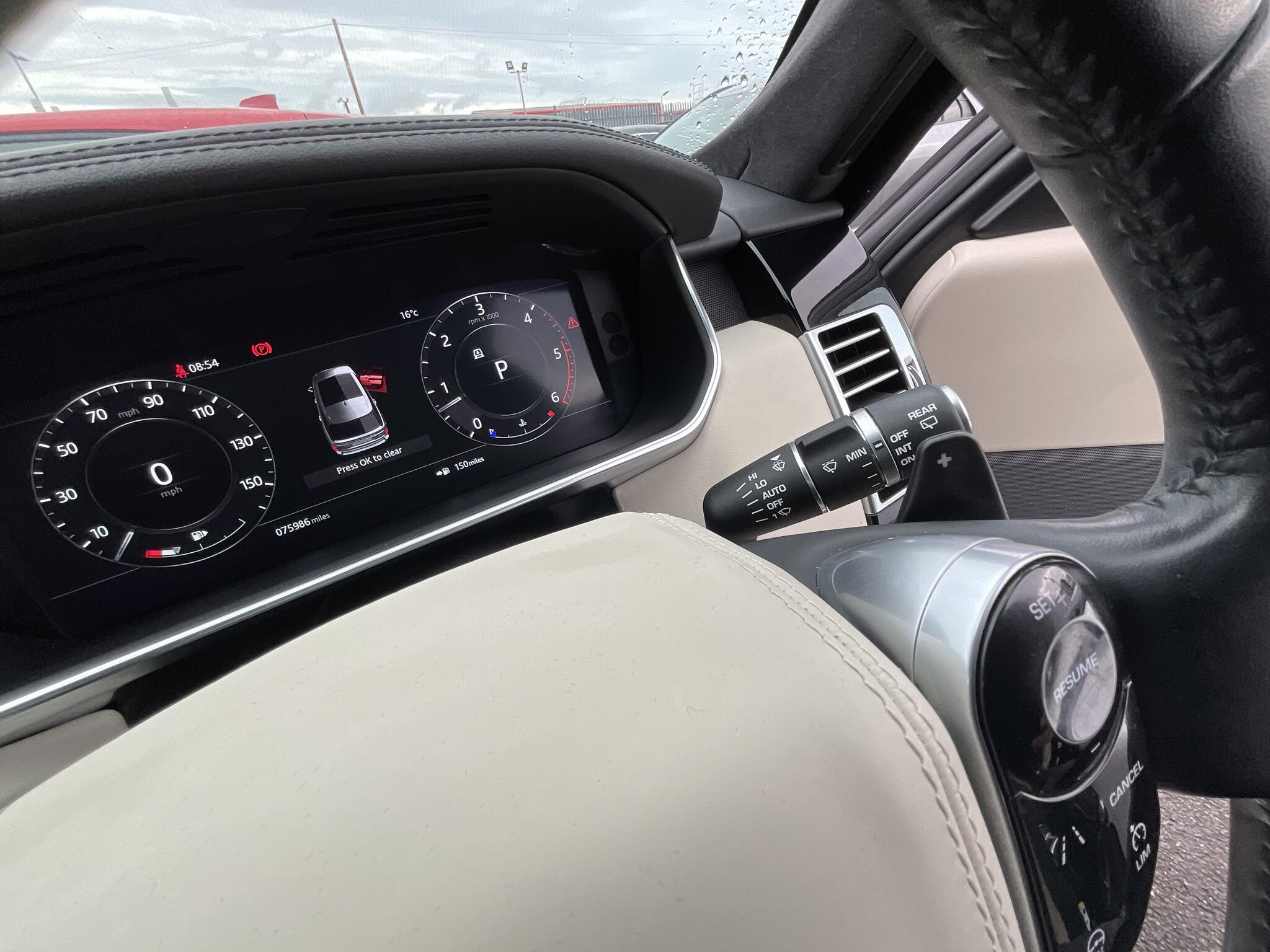 Land Rover Range Rover view 25