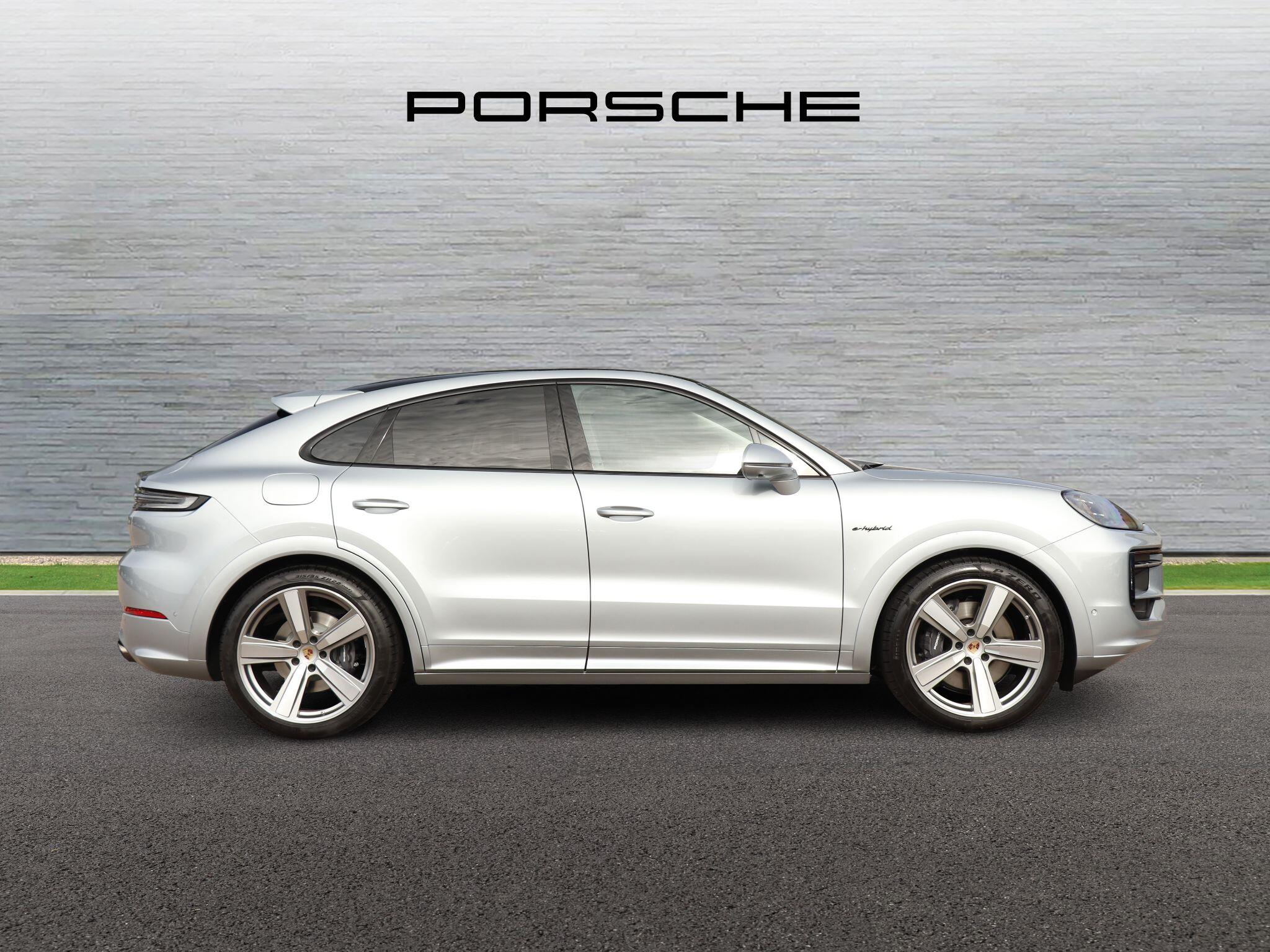 Porsche Cayenne view 2