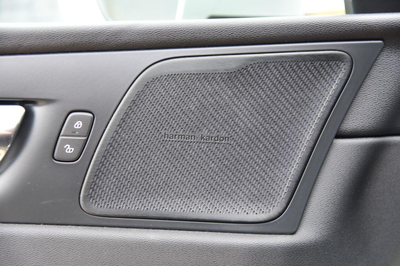 Volvo XC60 view 49