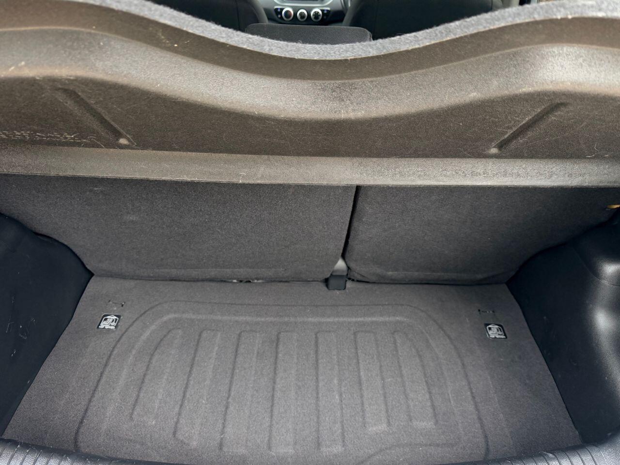 Hyundai I10 view 22
