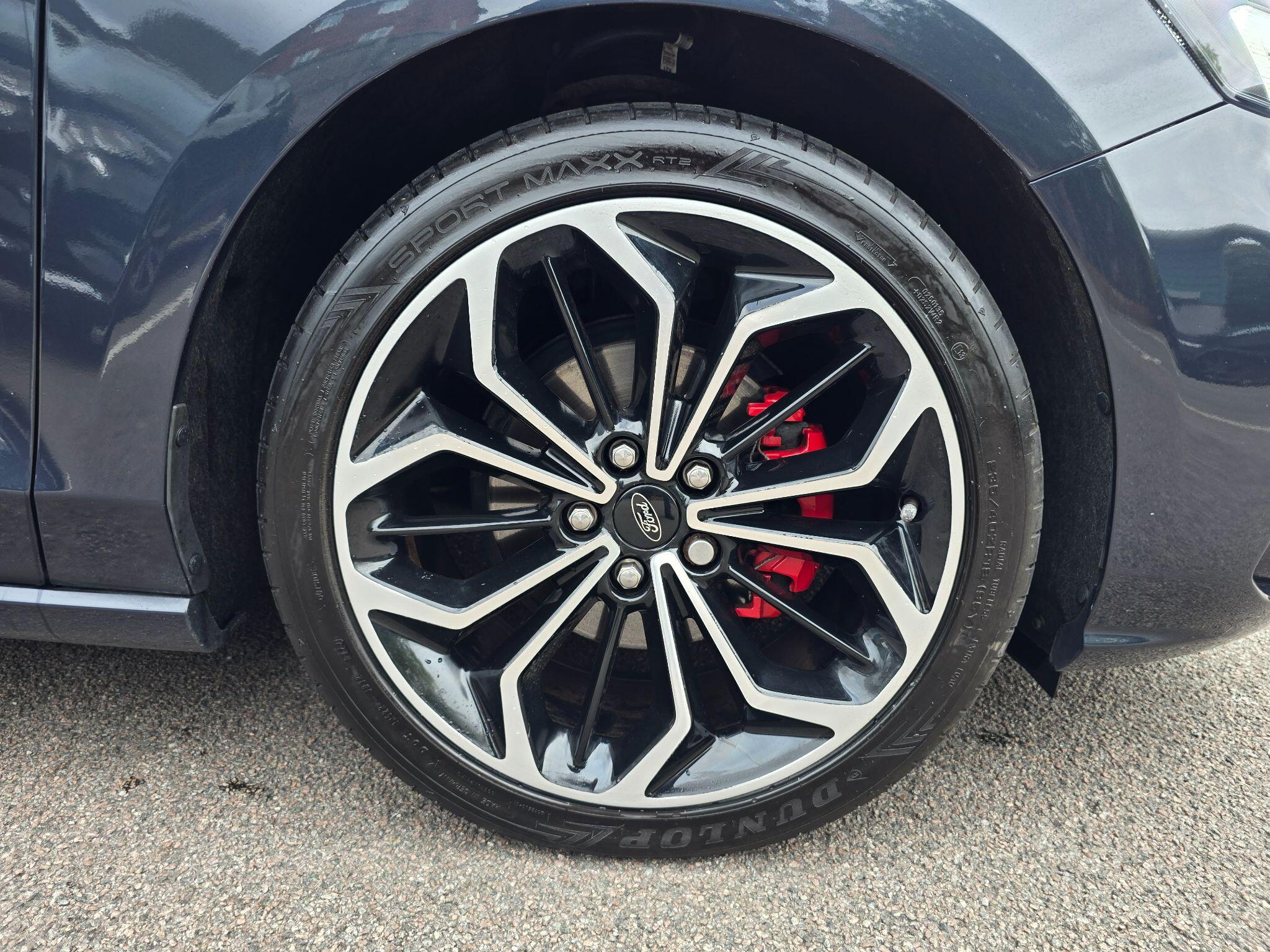 Ford Focus view 65