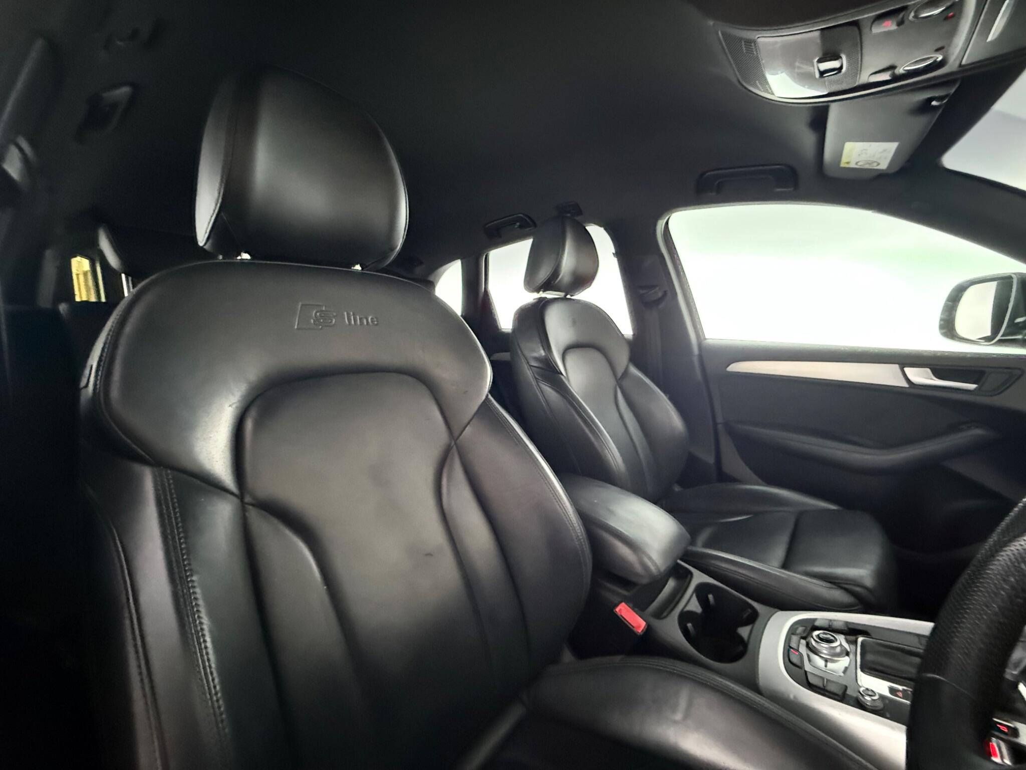 Audi Q5 view 29