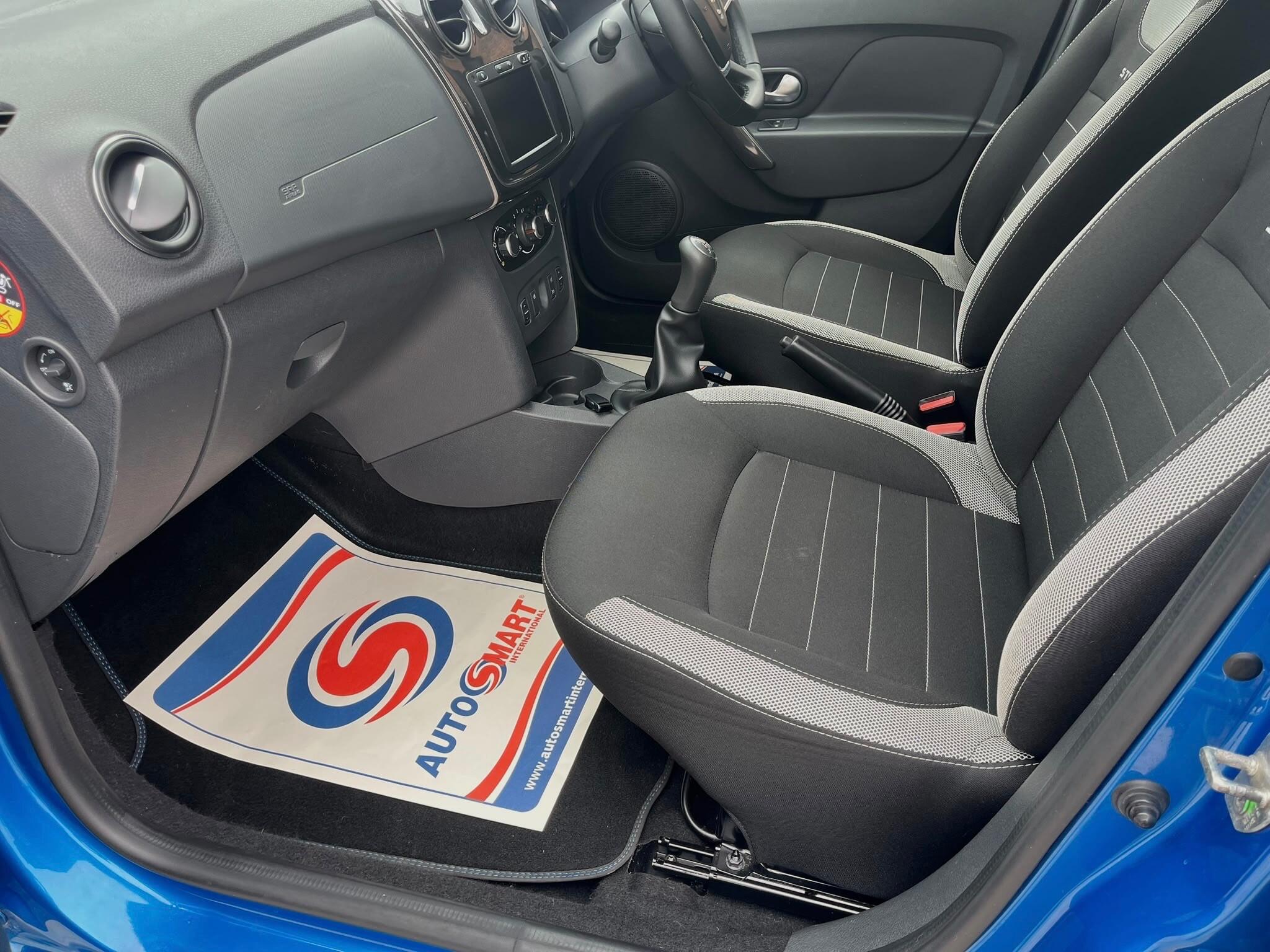 Dacia Logan MCV view 33