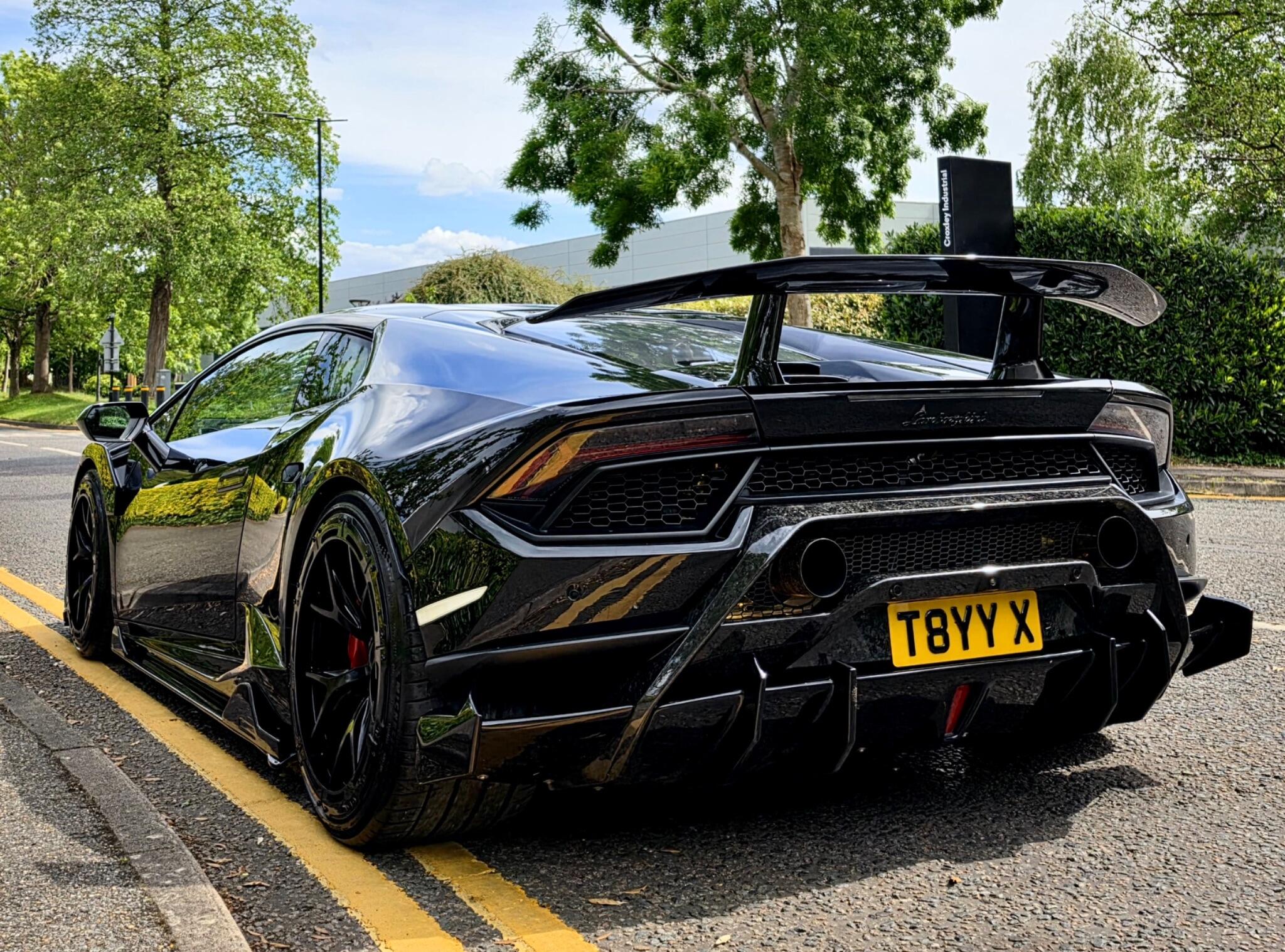 Lamborghini Huracan view 16
