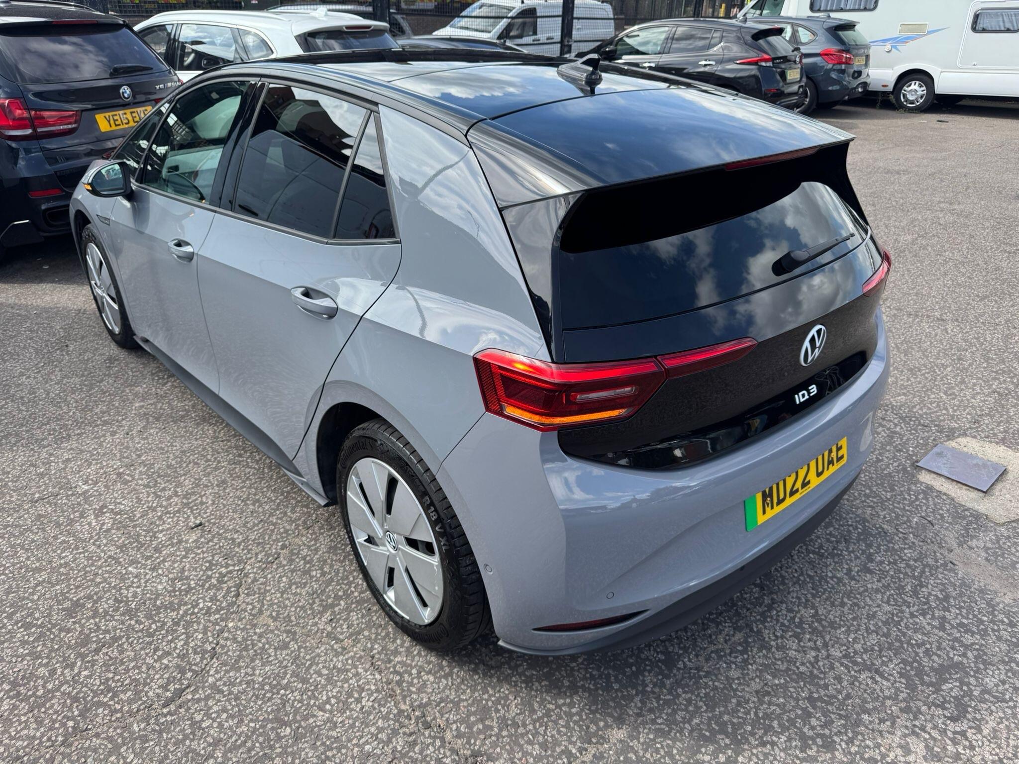 Volkswagen Id.3 view 19