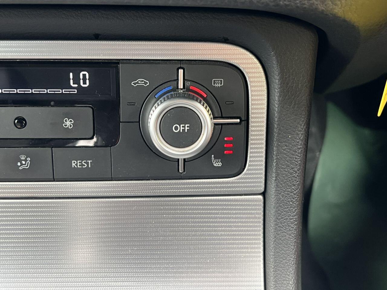 Volkswagen Touareg view 38