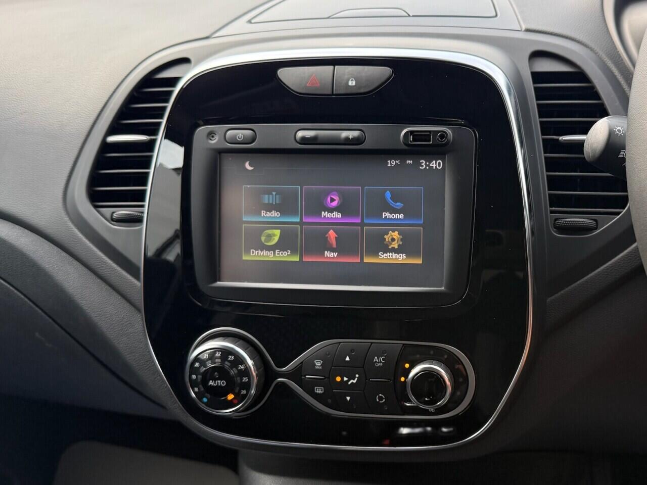 Renault Captur view 16