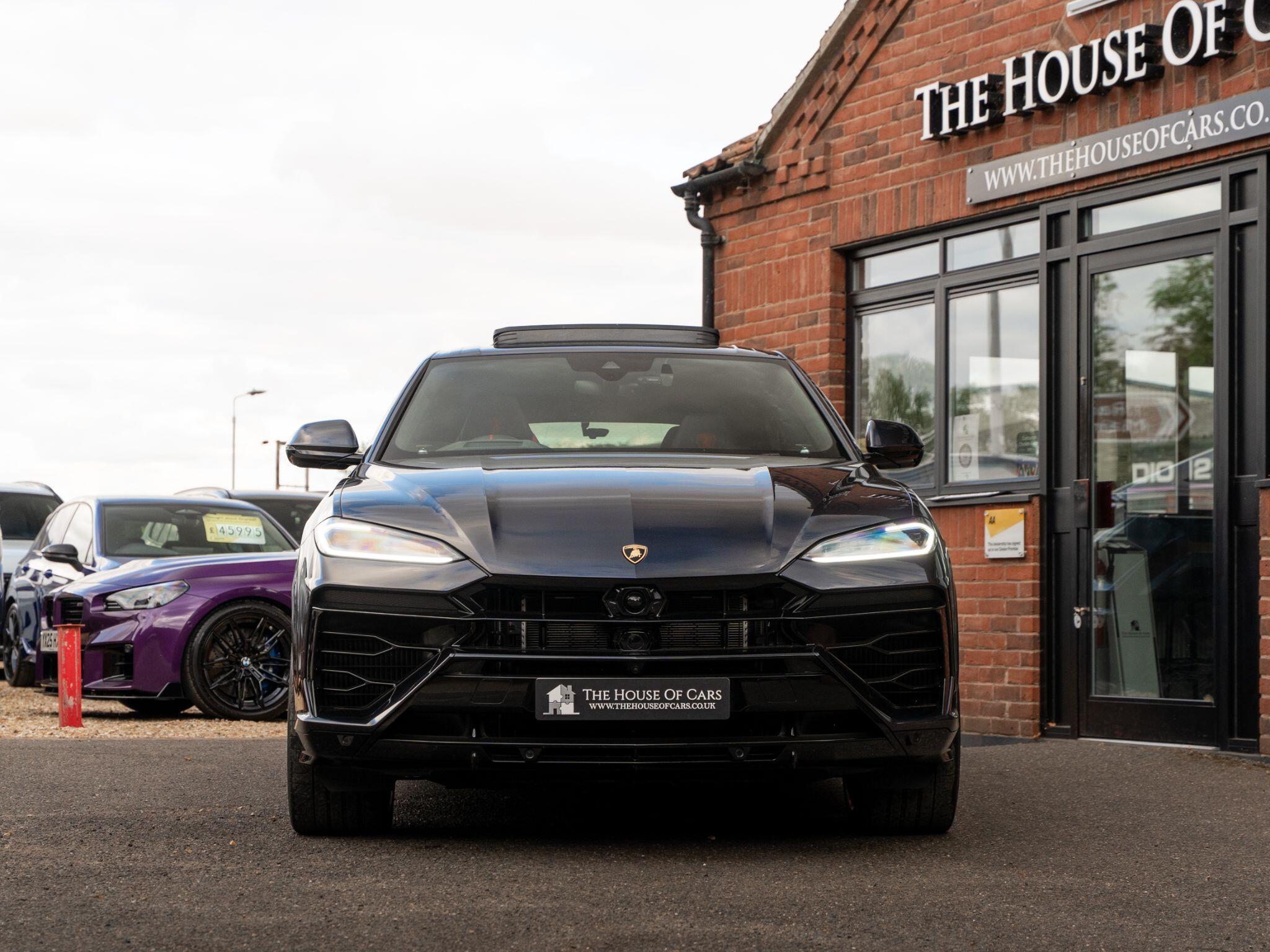 Lamborghini Urus view 2