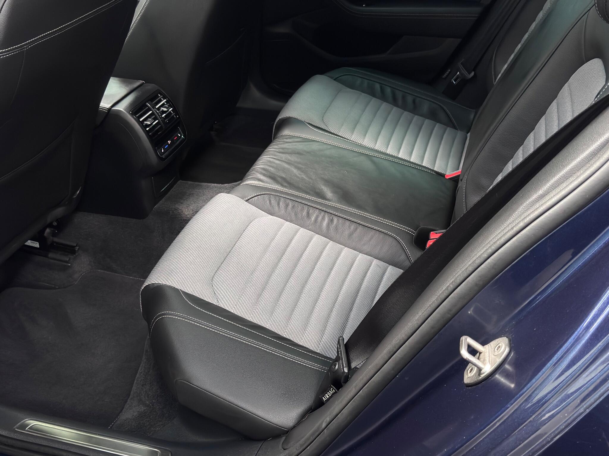 Volkswagen Passat view 67