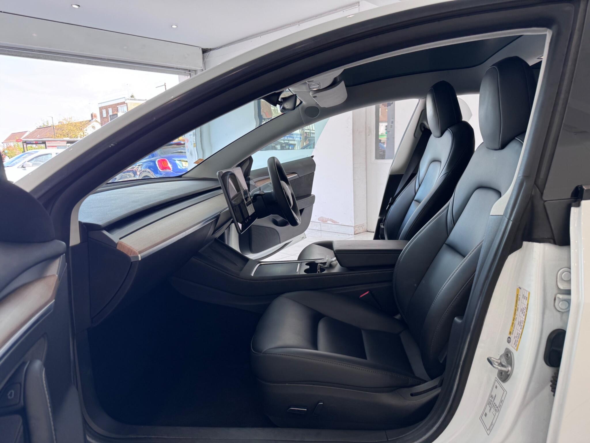 Tesla Model 3 view 9