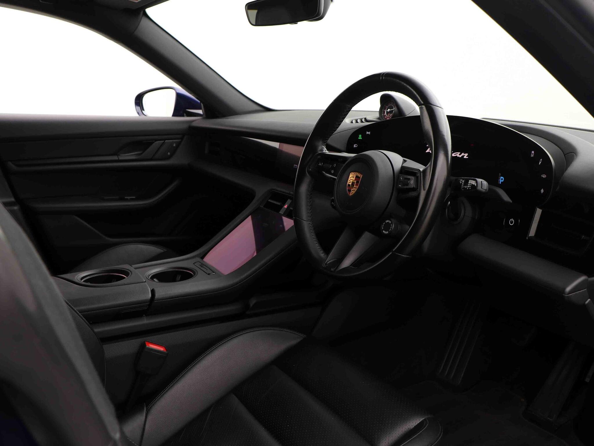 Porsche Taycan view 31