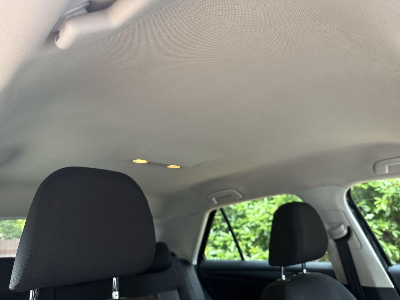 Volkswagen T-Roc view 22