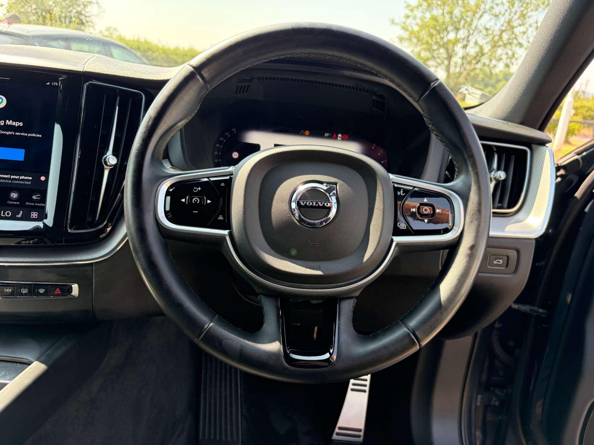 Volvo XC60 view 38