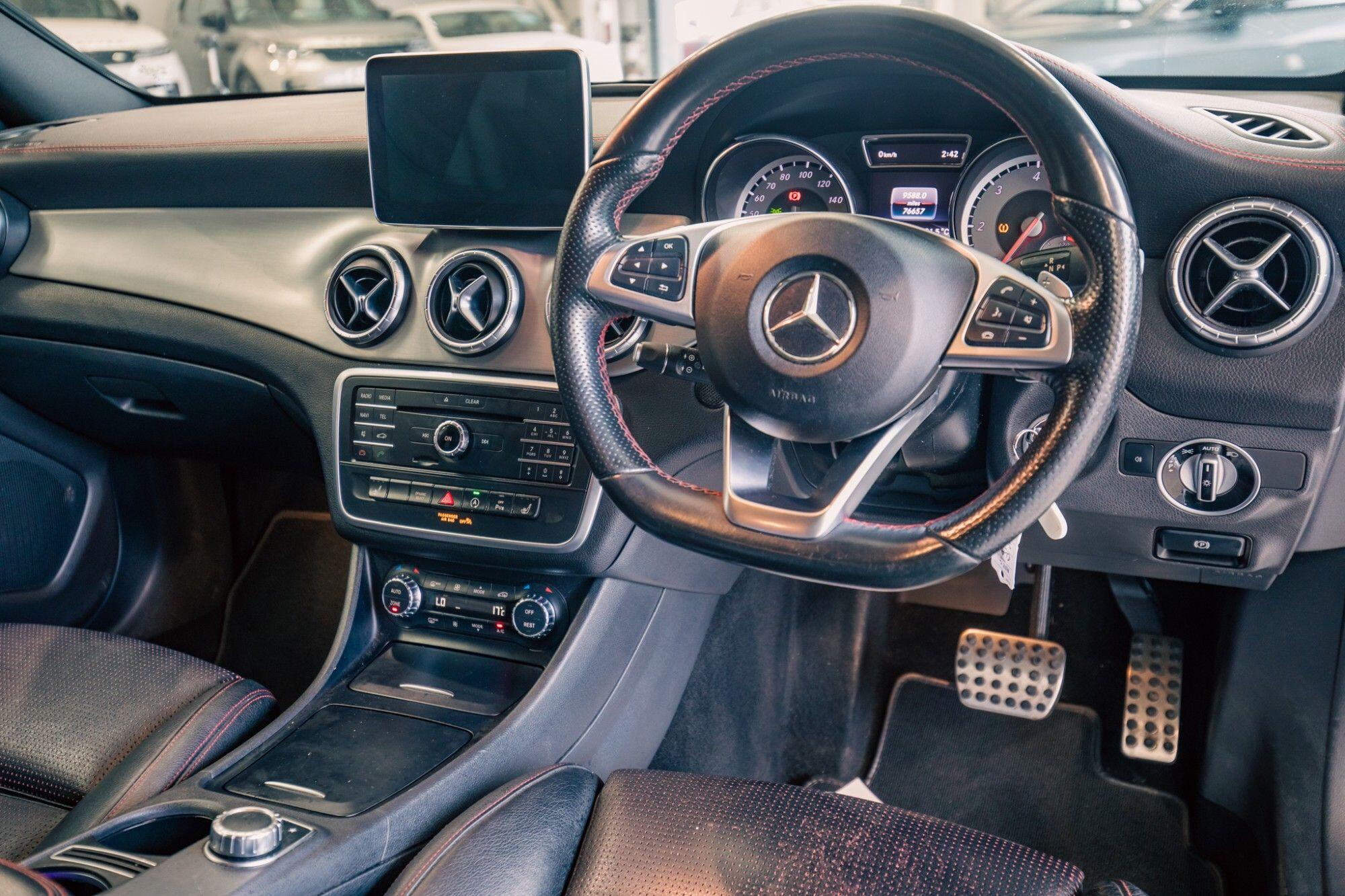 Mercedes-Benz Cla view 2