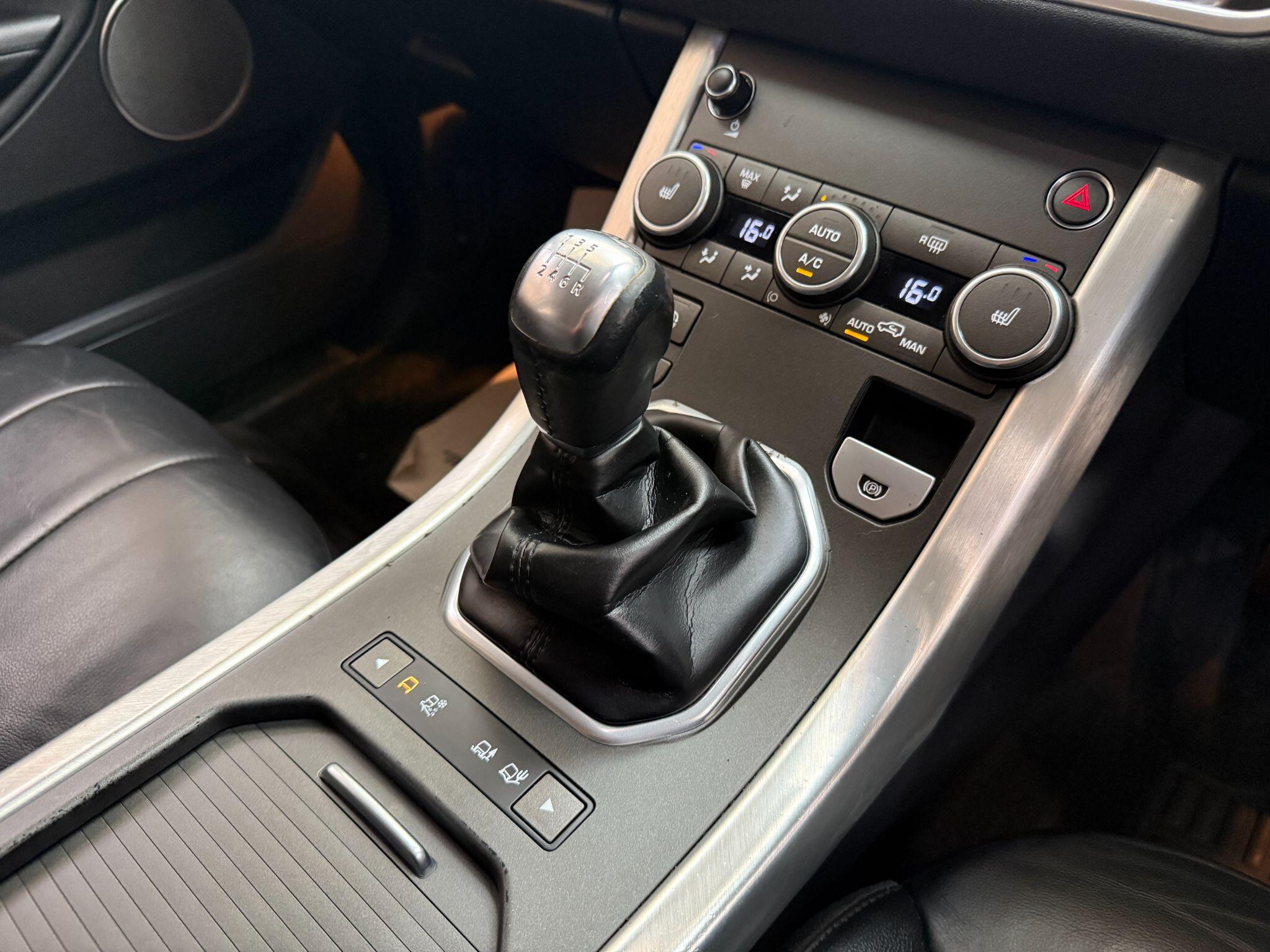 Land Rover Range Rover Evoque view 8
