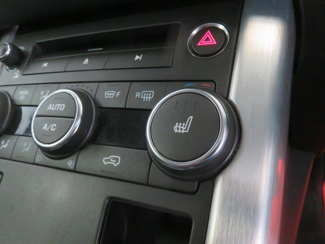 Land Rover Range Rover Evoque view 40