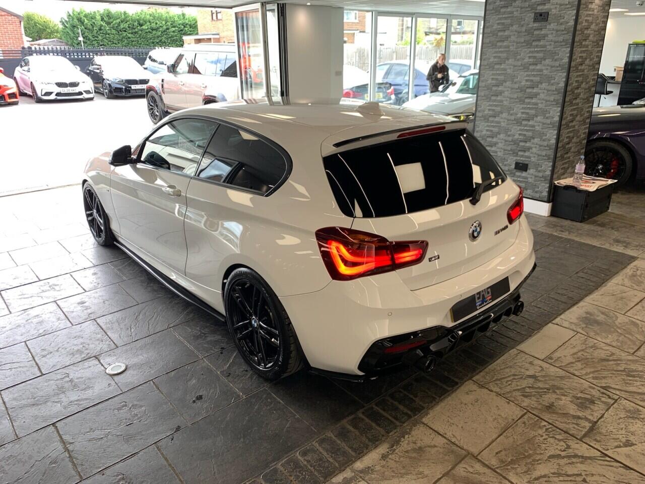 BMW 1 Series view 19