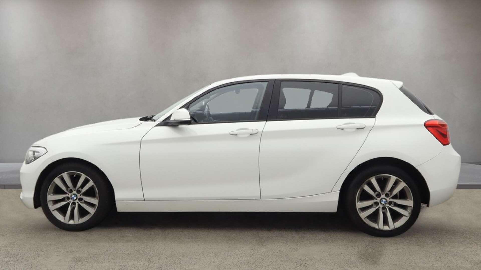 BMW 1 Series view 10