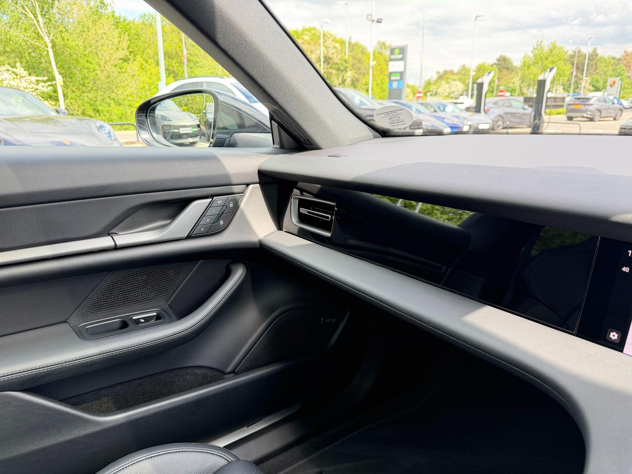 Porsche Taycan view 25