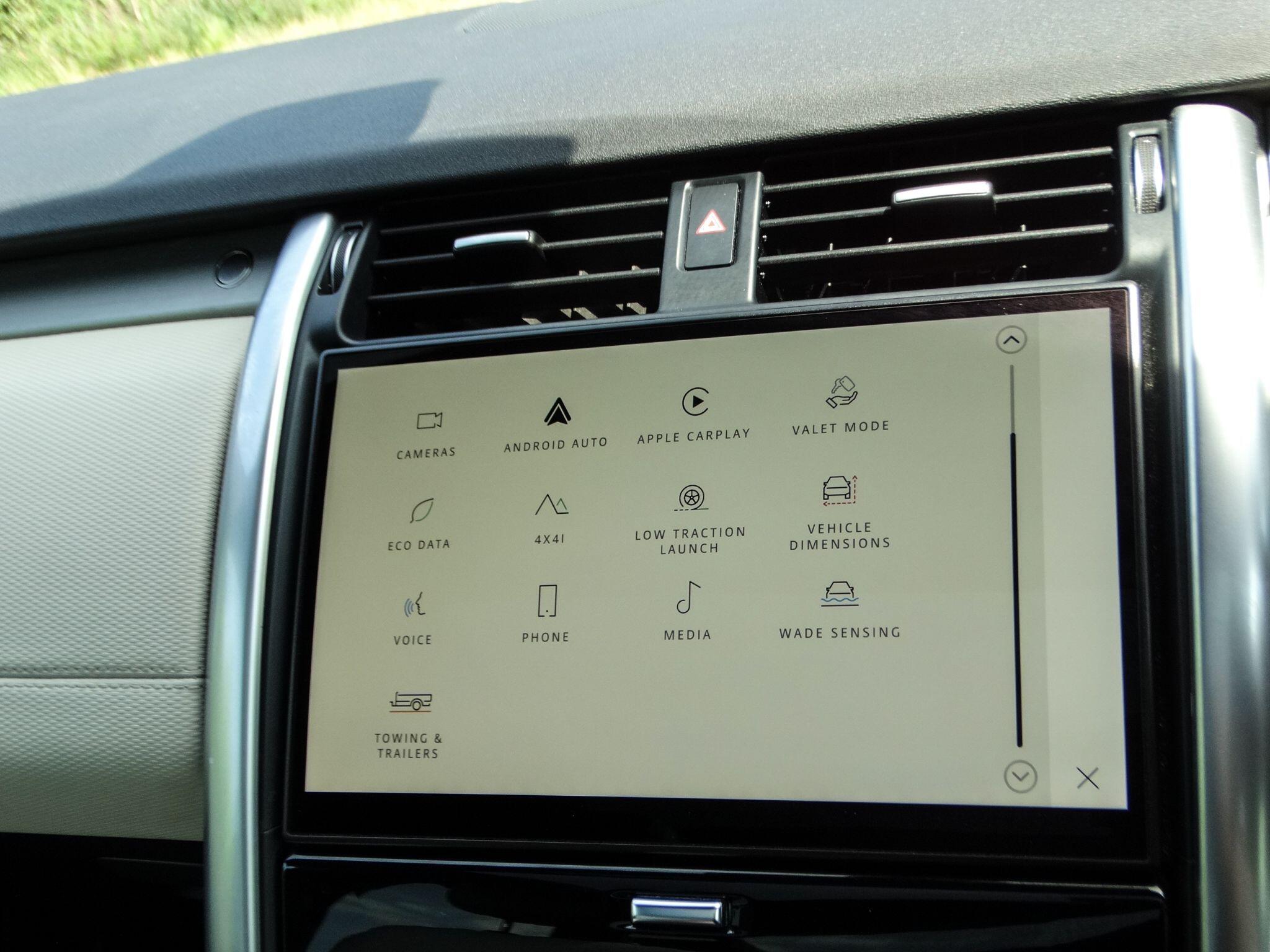 Land Rover Discovery 3 view 32