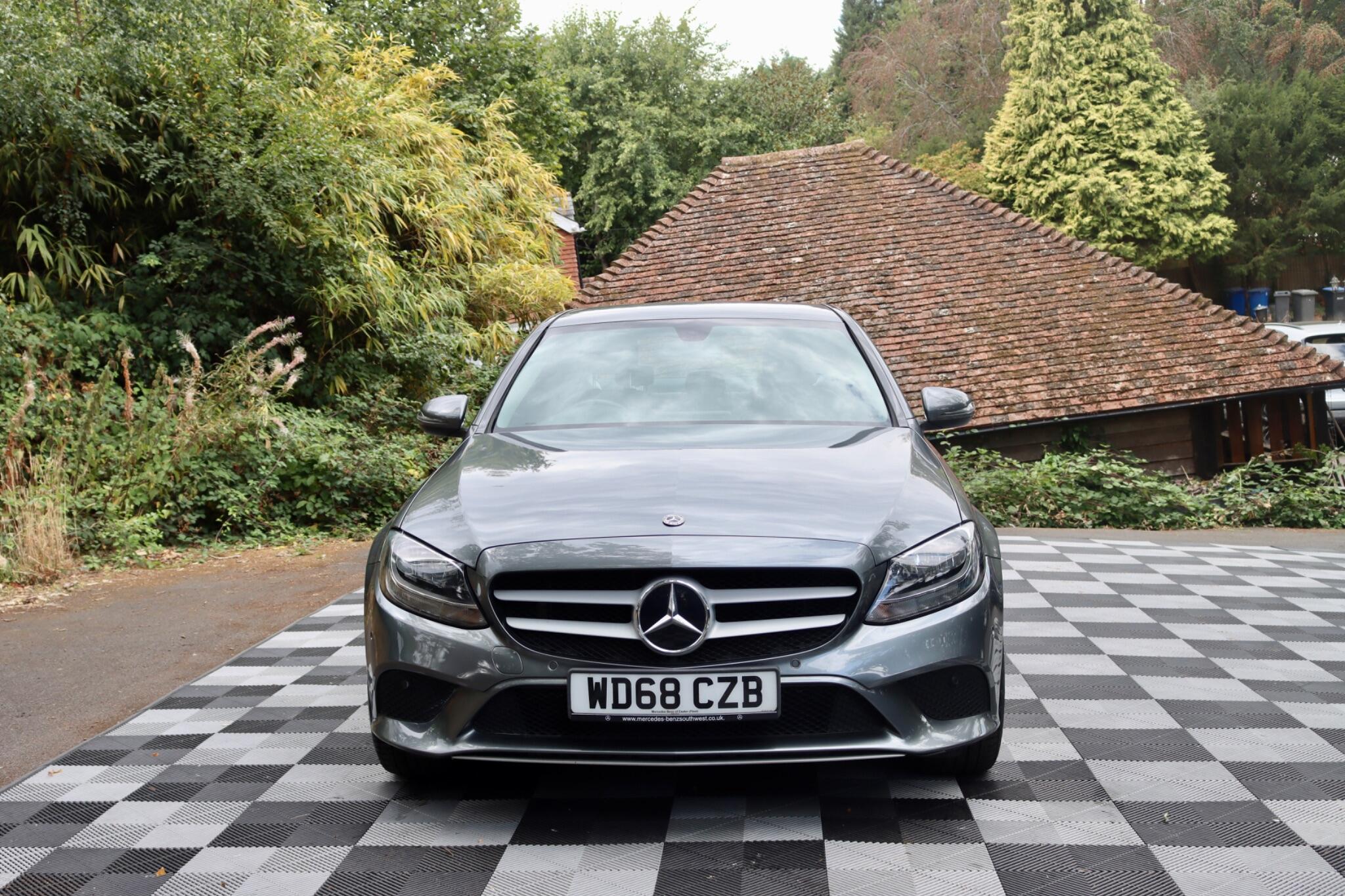 Mercedes-Benz C Class view 17