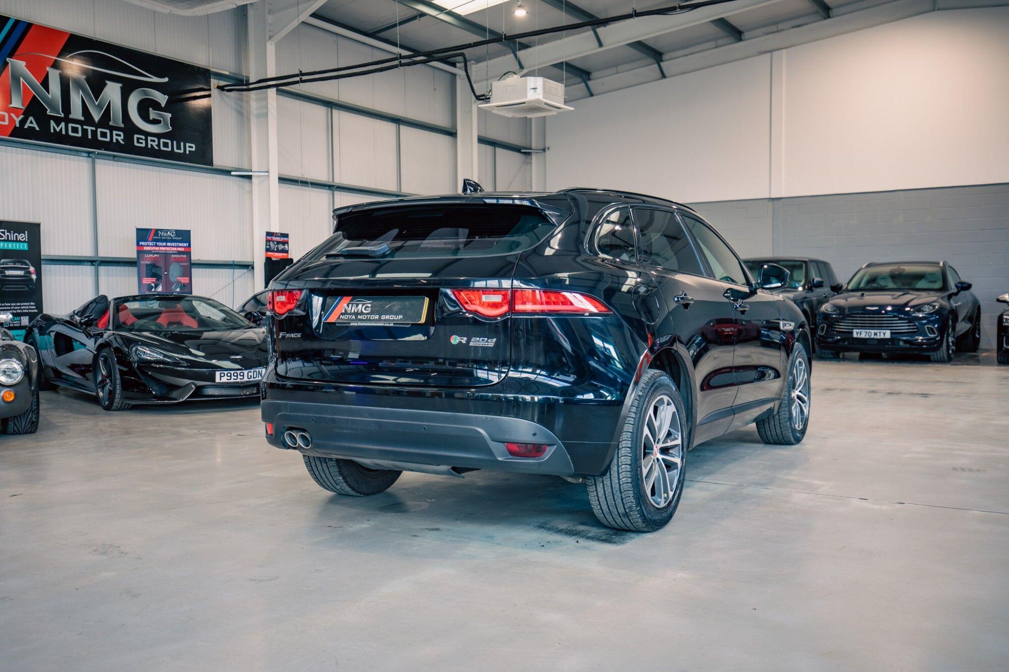 Jaguar F-Pace view 34