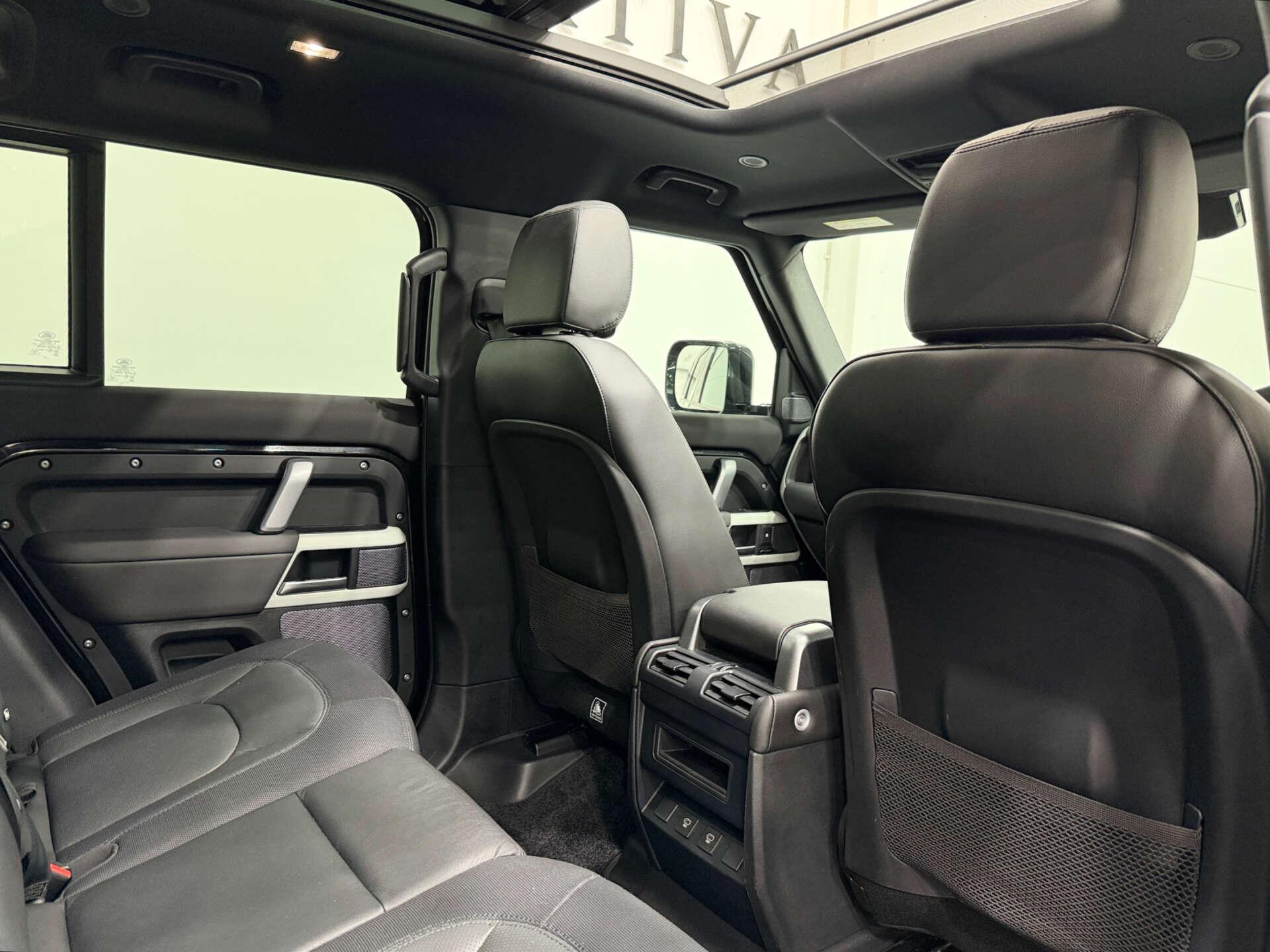 Land Rover Defender view 15