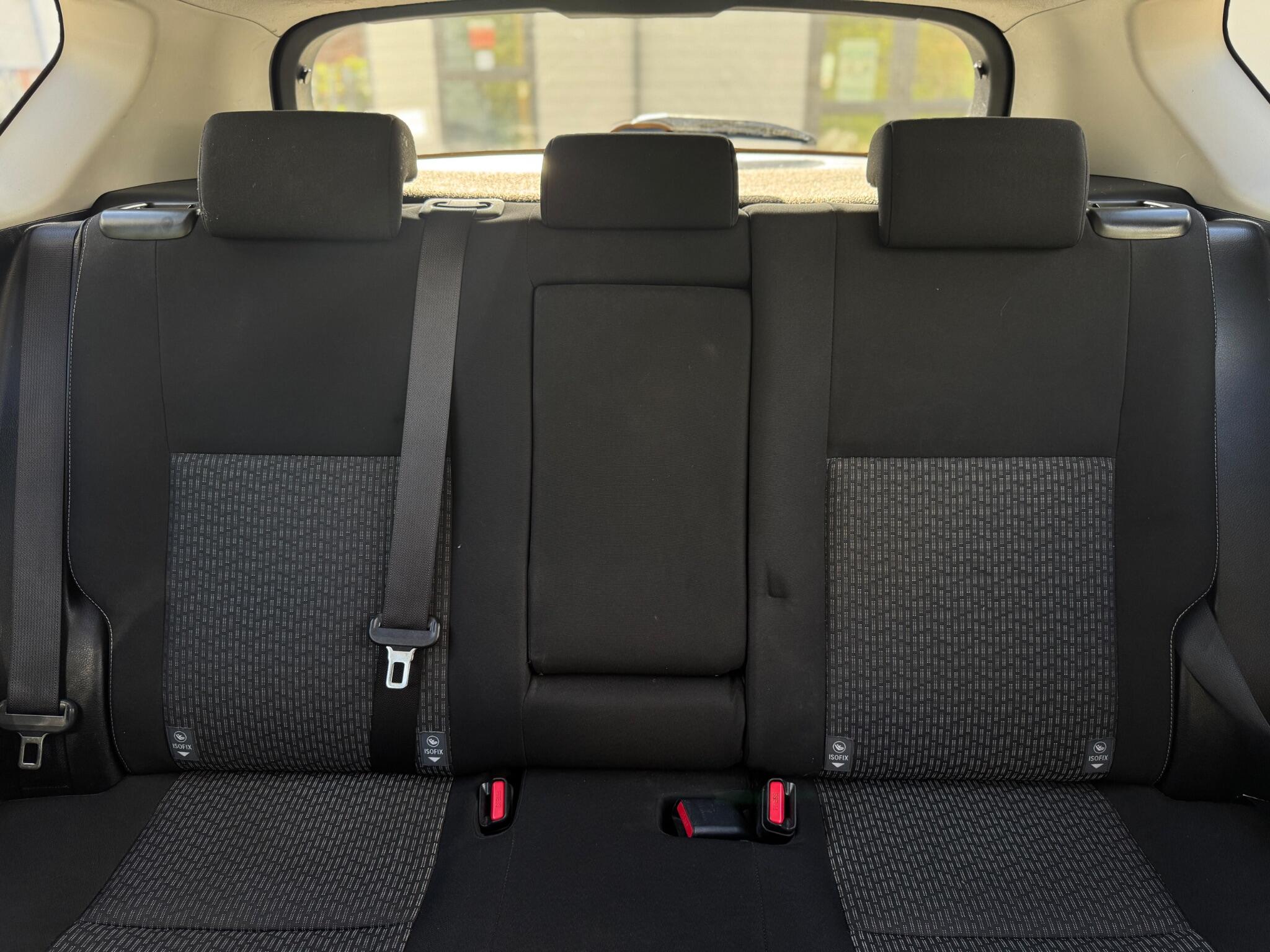 Toyota Auris view 26