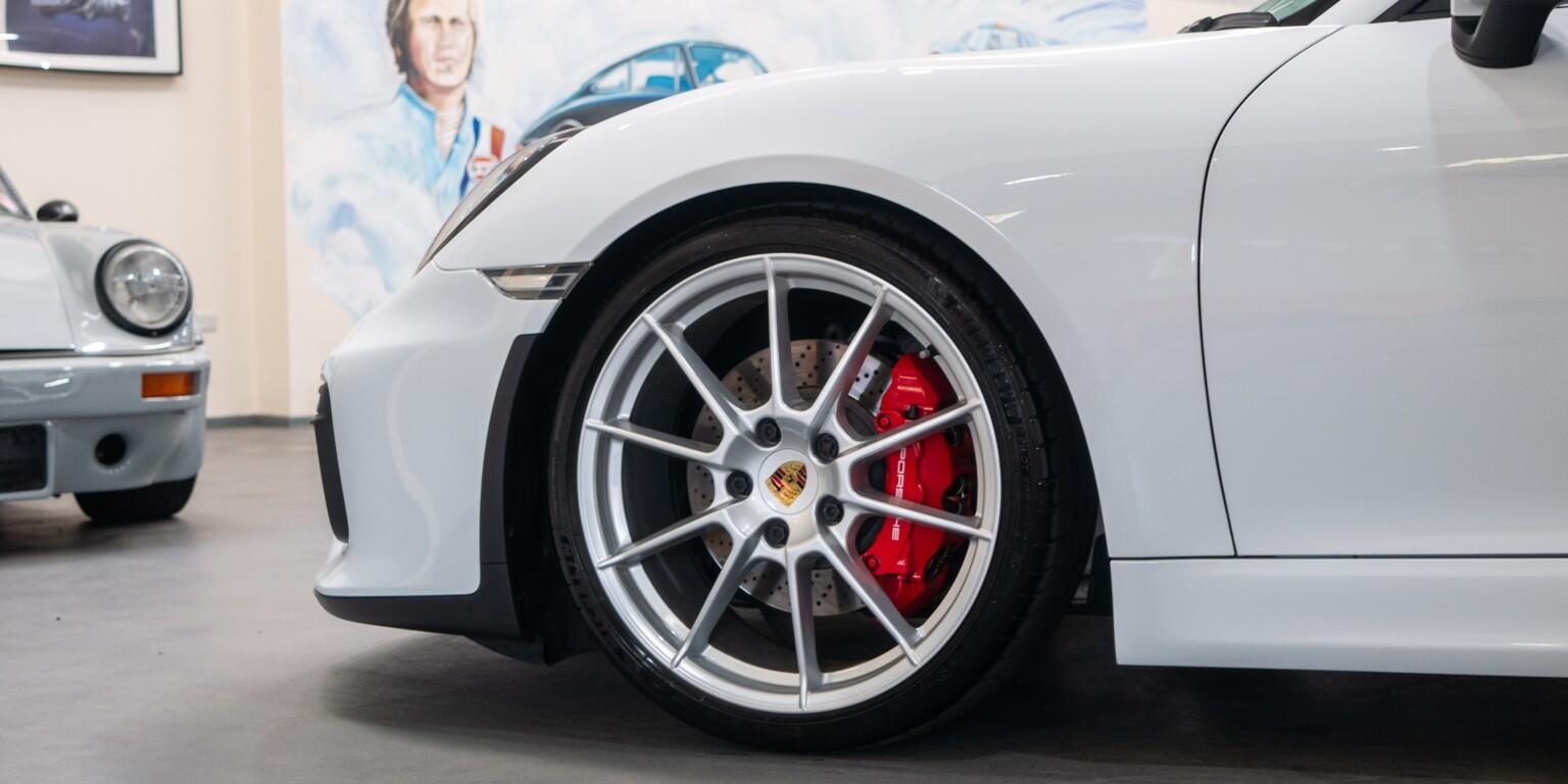 Porsche Boxster view 9