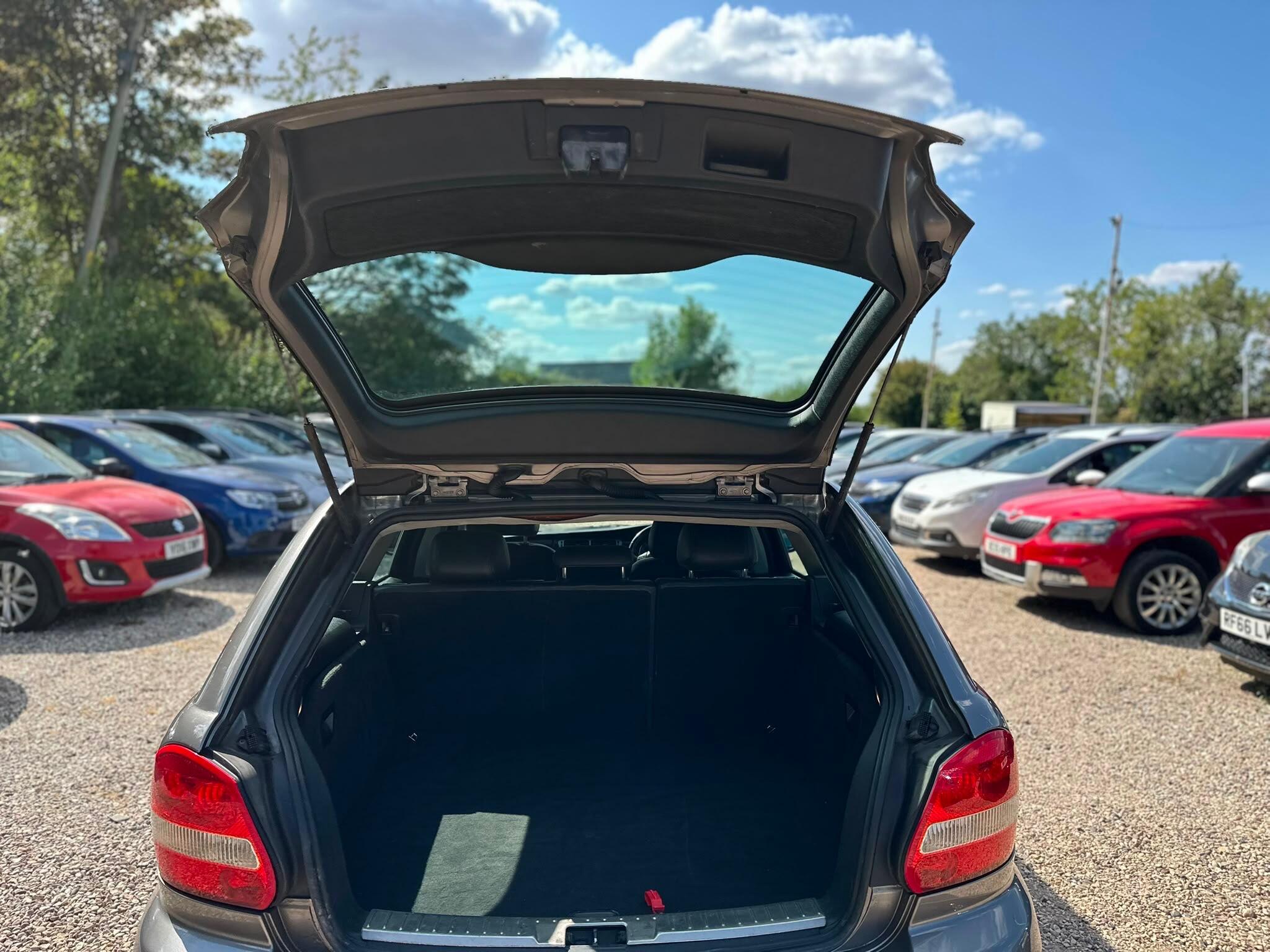 Jaguar X-Type view 16