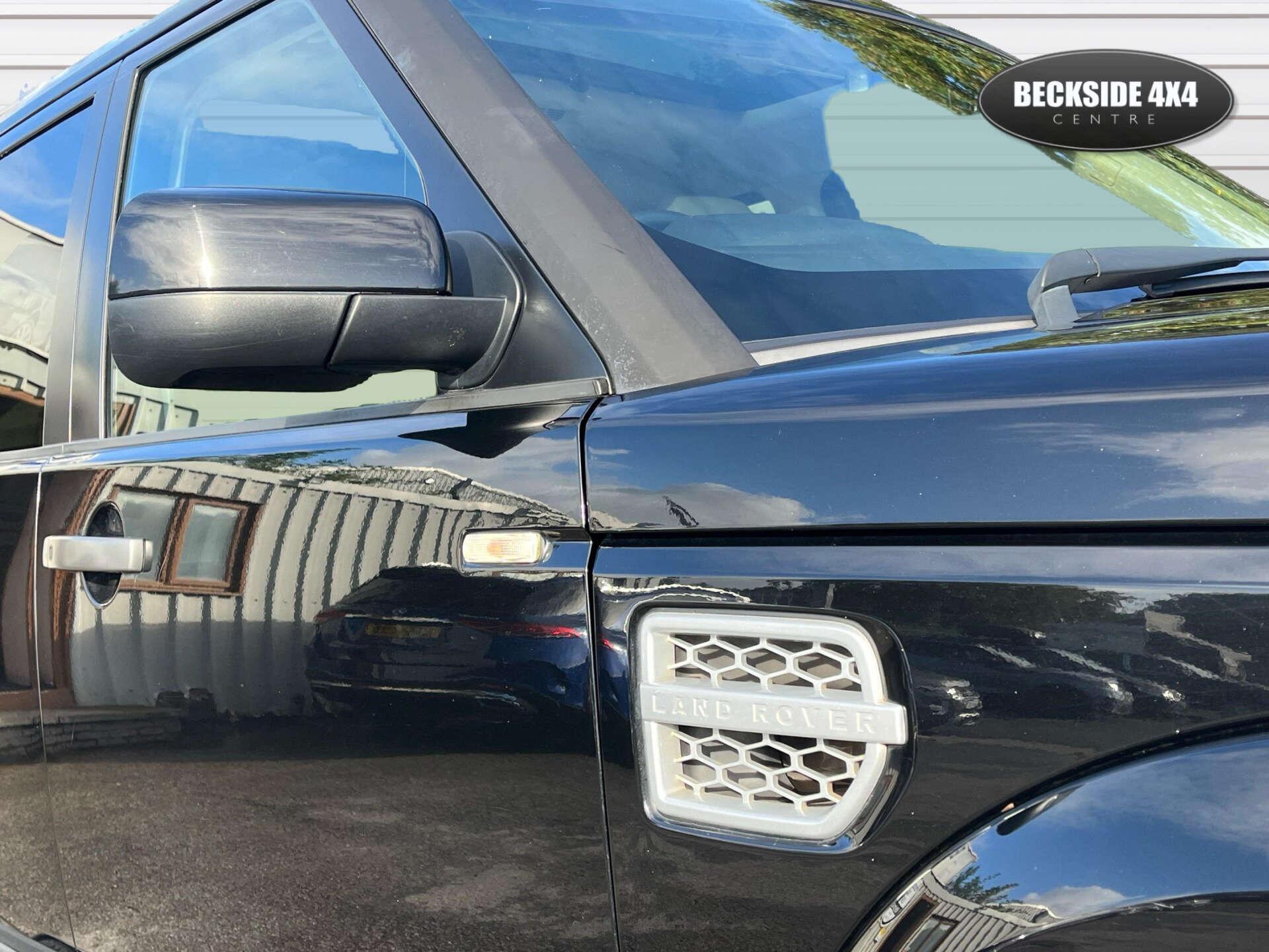 Land Rover Discovery view 21
