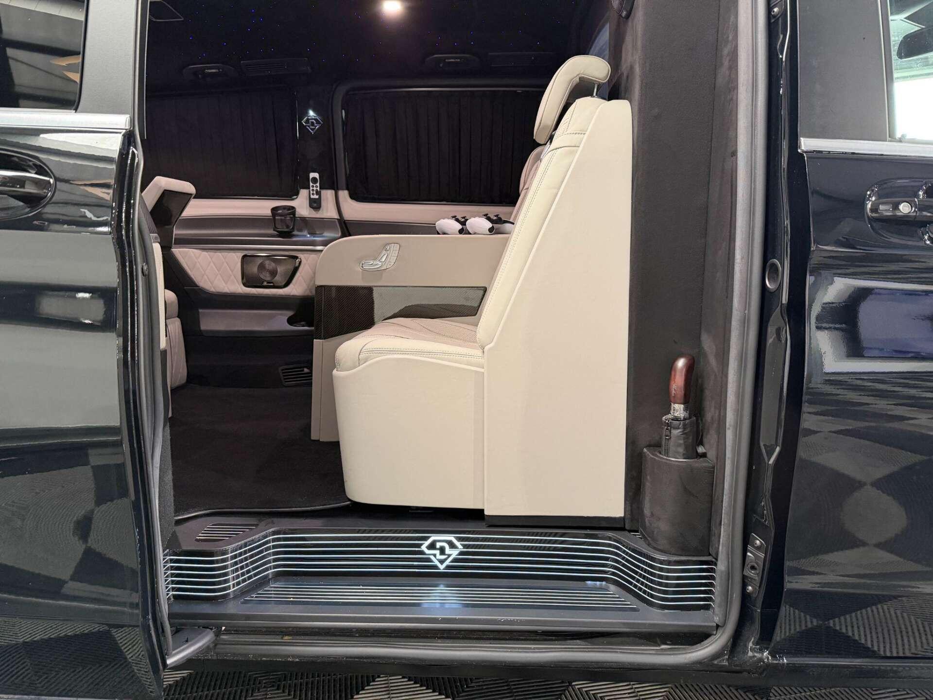 Mercedes-Benz V Class view 48