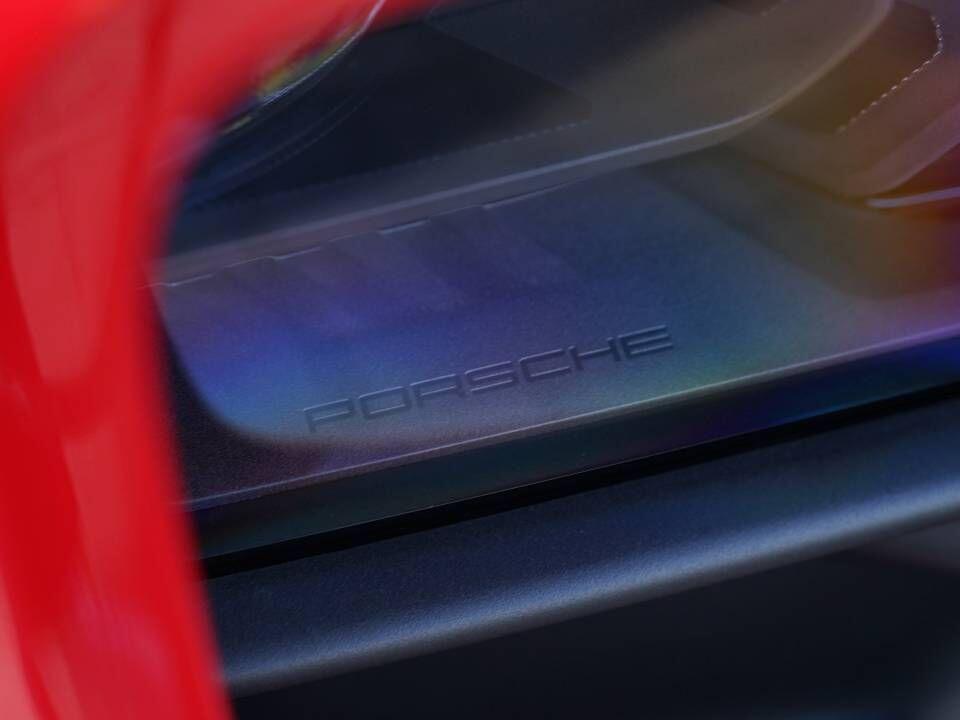 Porsche Macan view 60