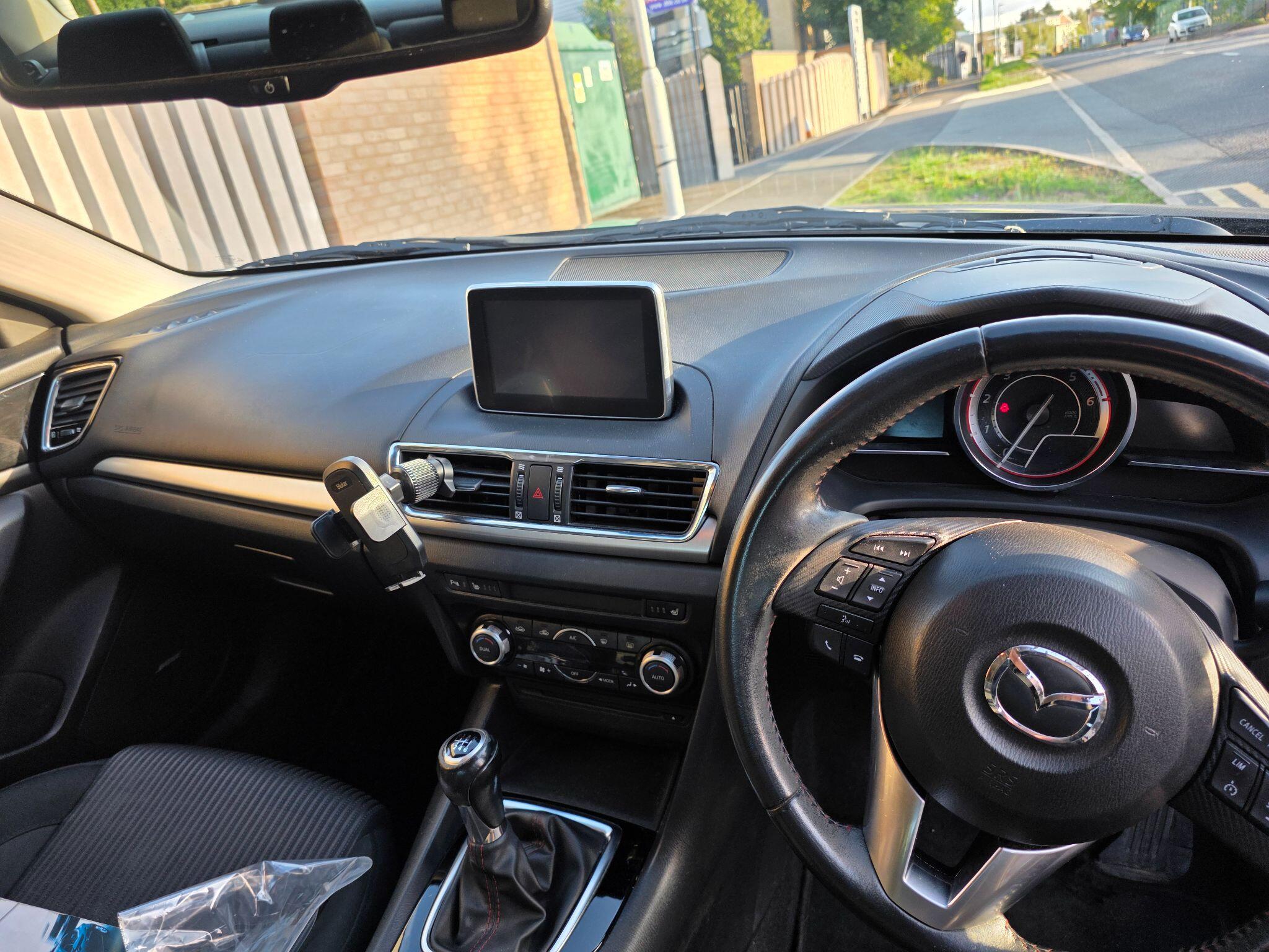 Mazda Mazda3 view 10