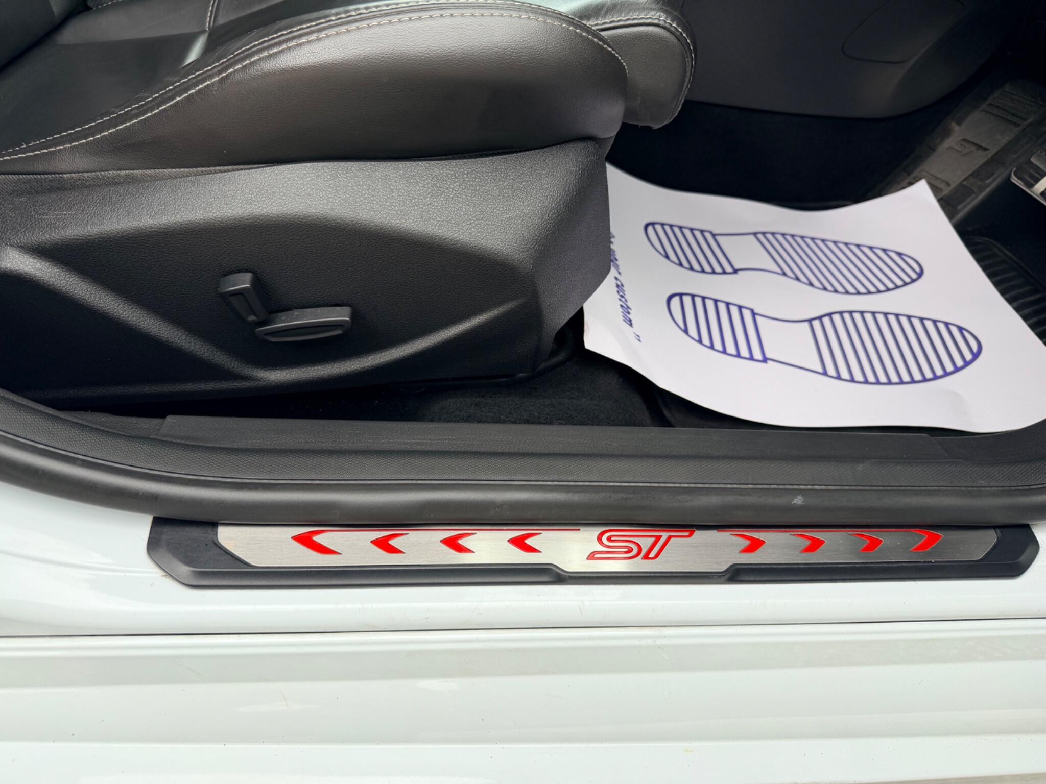 Ford Focus view 53