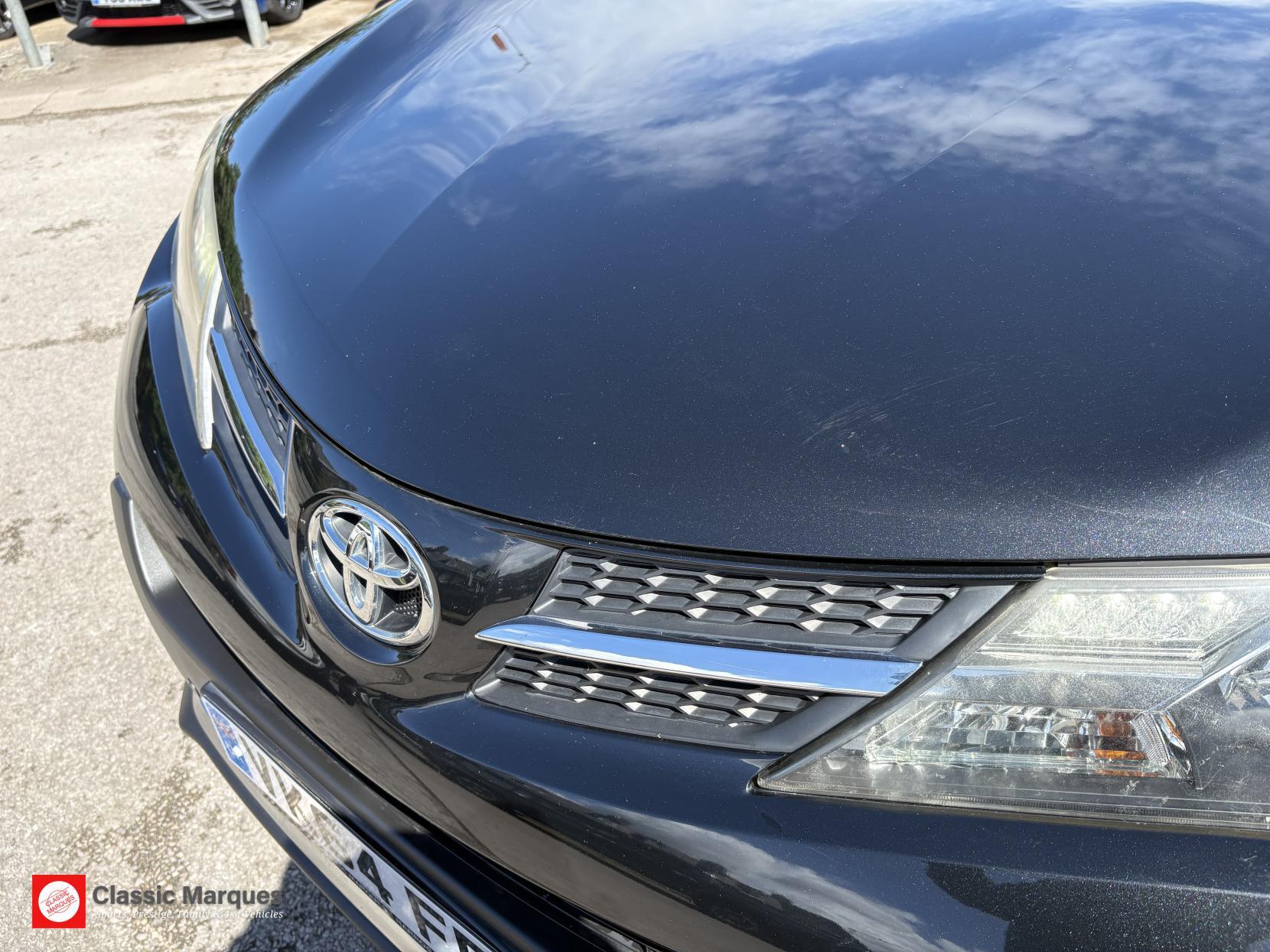 Toyota Rav4 view 16