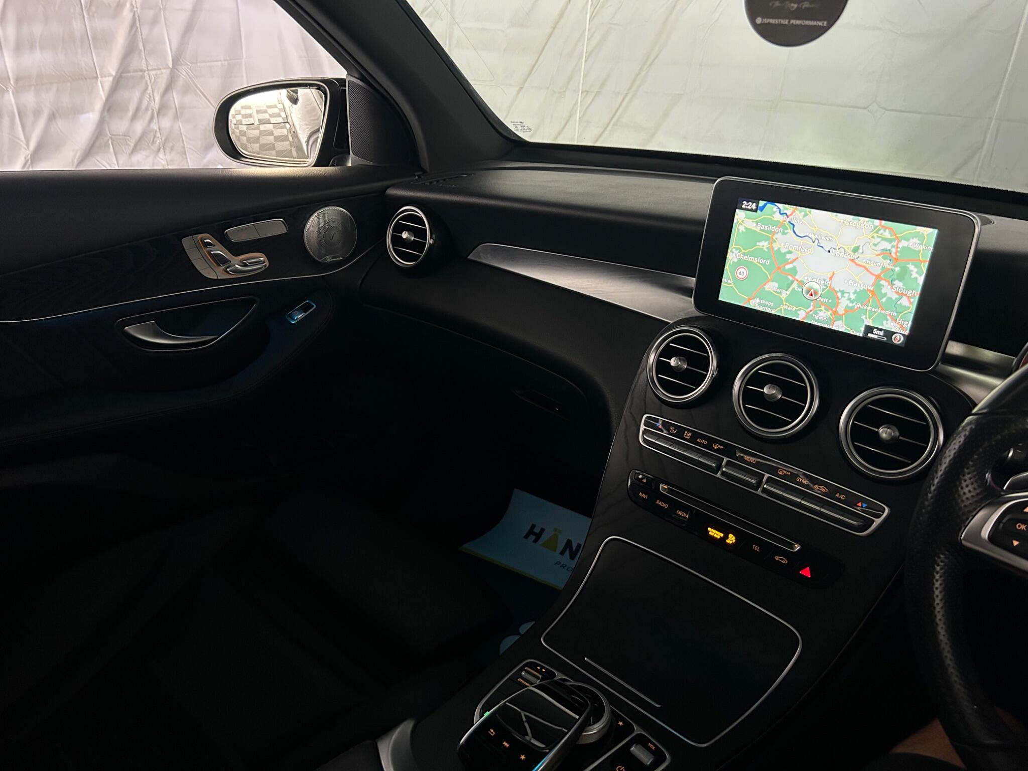 Mercedes-Benz GLC view 58