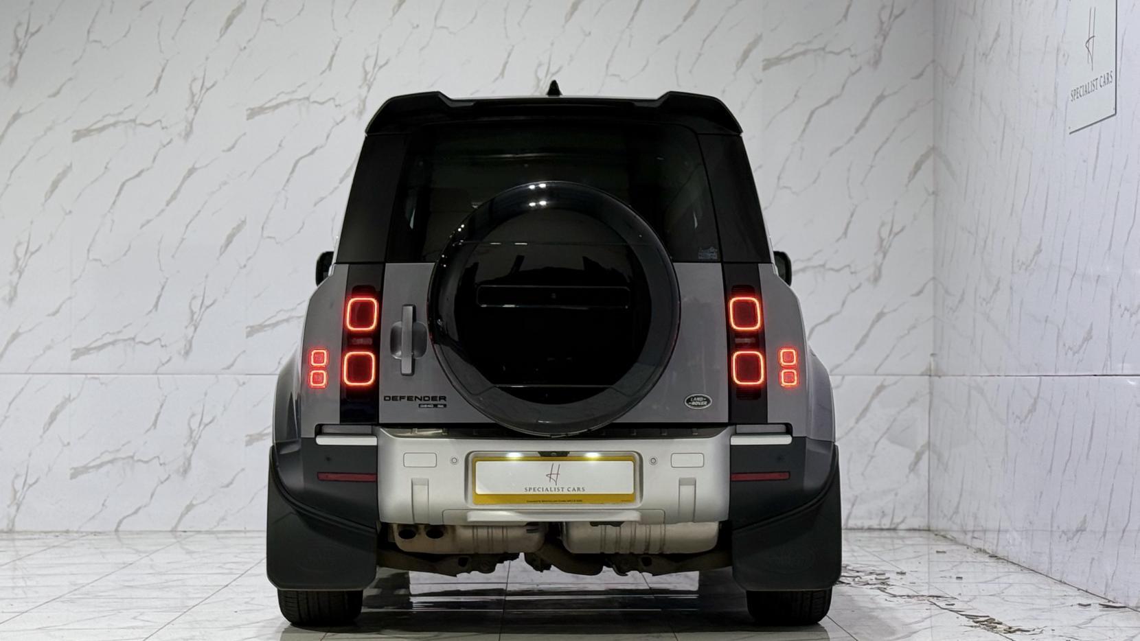 Land Rover Defender view 5