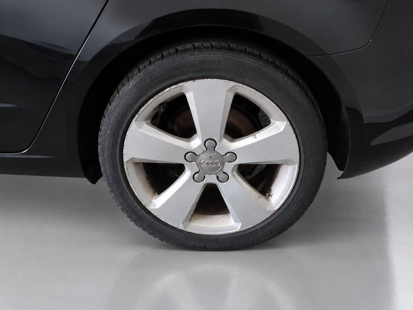 Audi A3 view 56