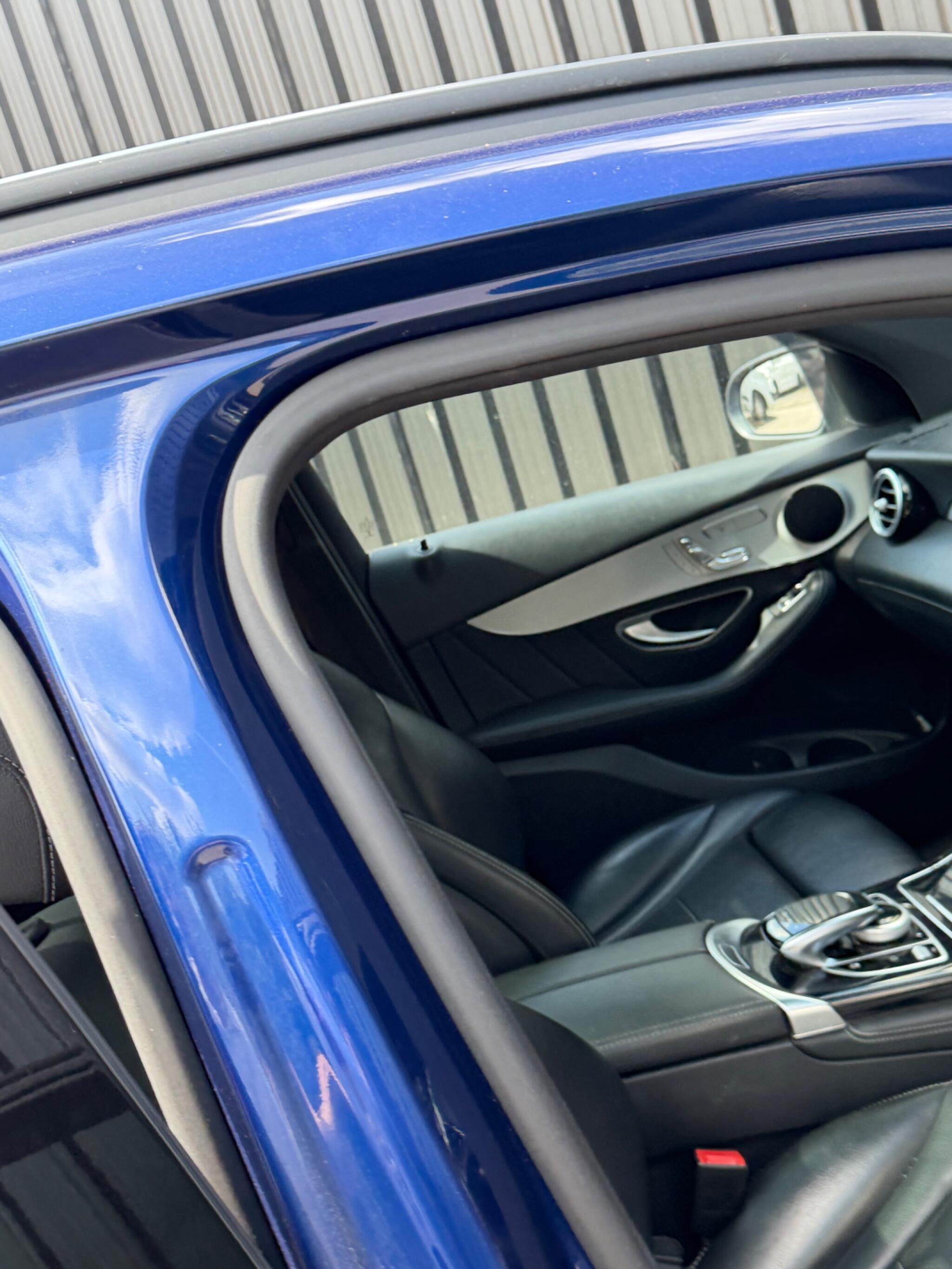 Mercedes-Benz GLC view 17